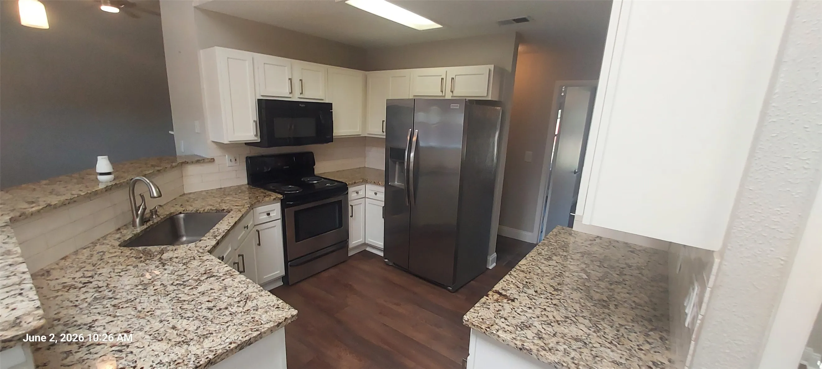 Single Family Residence For Sale in Denton County , 3504 Fairview Drive, Corinth, Texas 76210, 3 Bedroom, 2 Bathroom, 2 Garage spaces, 1,333 Sqft, built in 1985, mls#21289194, Real Estate Agent in Corinth, Homes For Sale in Denton county, Homes For Sale in Corinth, Realtor in Corinth Texas, Real Estate Brokerage Independent Realty Texas, Luminita Cordes Realtor