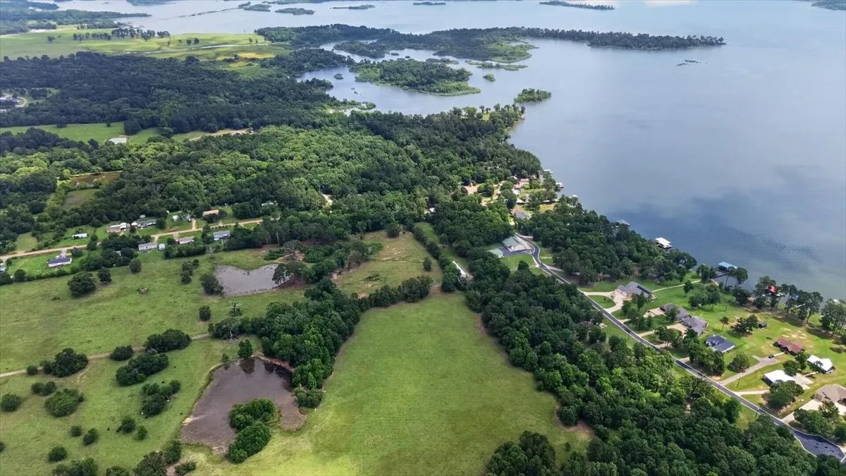 Improved Land For Sale in Henderson County , 21277 Joe Paul Lane, Chandler, Texas 75758, 0, 0, Garage spaces, 0 Sqft, built in 0, mls#21279097, Real Estate Agent in Chandler, Homes For Sale in Henderson county, Homes For Sale in Chandler, Realtor in Chandler Texas, Real Estate Brokerage Independent Realty Texas, Luminita Cordes Realtor