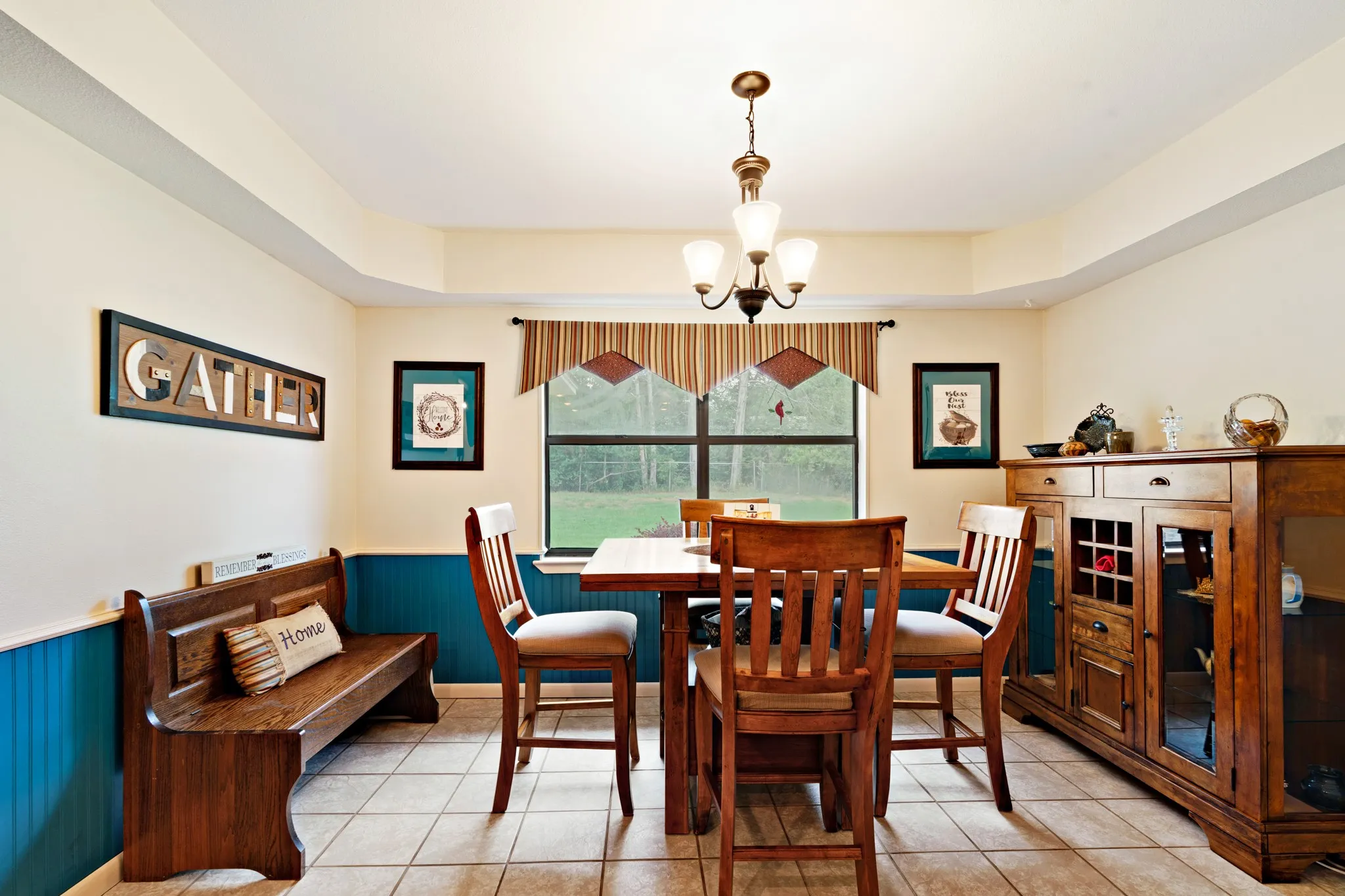 Single Family Residence For Sale in Lamar County , 325 Key West Road, Reno, Texas 75460, 3 Bedroom, 2 Bathroom, 2 Garage spaces, 1,864 Sqft, built in 1980, mls#21288027, Real Estate Agent in Reno, Homes For Sale in Lamar county, Homes For Sale in Reno, Realtor in Reno Texas, Real Estate Brokerage Independent Realty Texas, Luminita Cordes Realtor