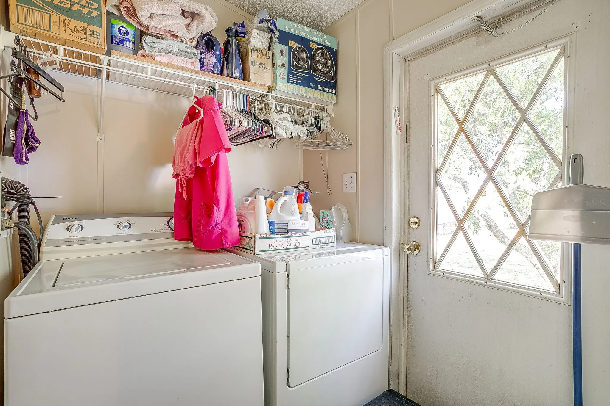 Manufactured Home For Sale in Parker County , 127 Lelon Lane, Springtown, Texas 76082, 5 Bedroom, 3 Bathroom, Garage spaces, 2,128 Sqft, built in 1997, mls#21288563, Real Estate Agent in Springtown, Homes For Sale in Parker county, Homes For Sale in Springtown, Realtor in Springtown Texas, Real Estate Brokerage Independent Realty Texas, Luminita Cordes Realtor