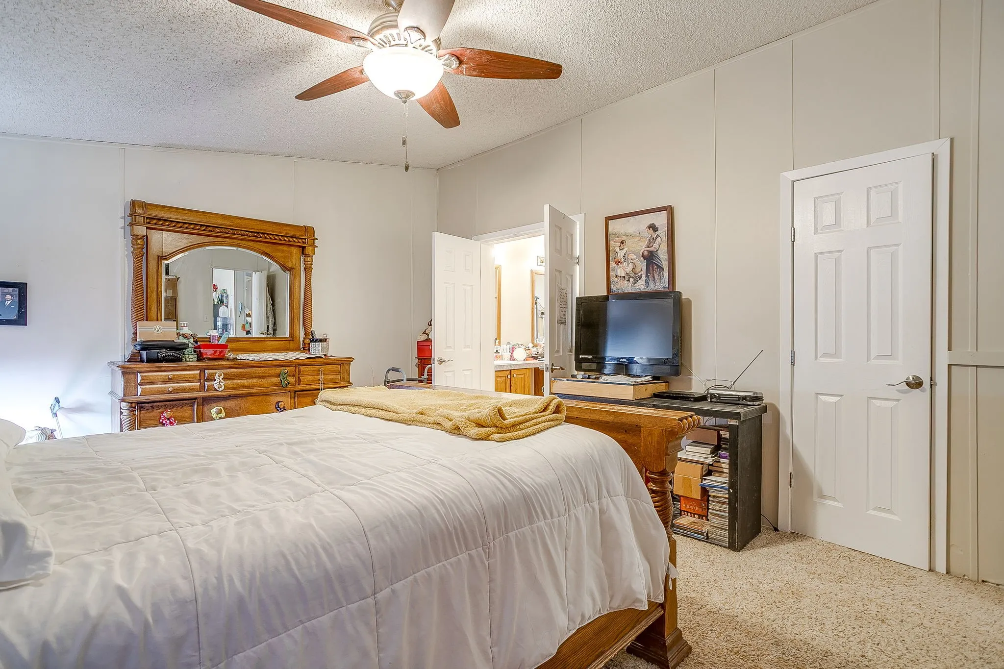 Manufactured Home For Sale in Parker County , 127 Lelon Lane, Springtown, Texas 76082, 5 Bedroom, 3 Bathroom, Garage spaces, 2,128 Sqft, built in 1997, mls#21288563, Real Estate Agent in Springtown, Homes For Sale in Parker county, Homes For Sale in Springtown, Realtor in Springtown Texas, Real Estate Brokerage Independent Realty Texas, Luminita Cordes Realtor