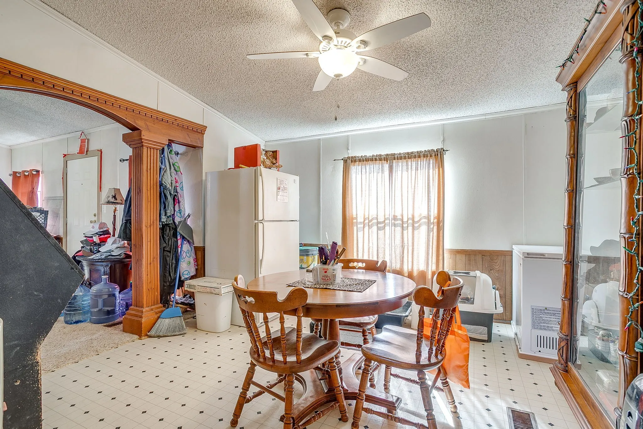 Manufactured Home For Sale in Parker County , 127 Lelon Lane, Springtown, Texas 76082, 5 Bedroom, 3 Bathroom, Garage spaces, 2,128 Sqft, built in 1997, mls#21288563, Real Estate Agent in Springtown, Homes For Sale in Parker county, Homes For Sale in Springtown, Realtor in Springtown Texas, Real Estate Brokerage Independent Realty Texas, Luminita Cordes Realtor