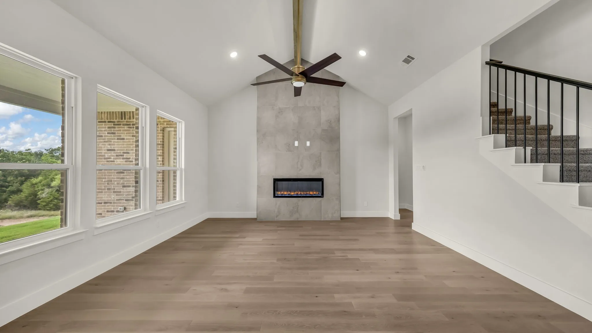 Single Family Residence For Sale in Parker County , 1097 Woodland Road, Weatherford, Texas 76088, 5 Bedroom, 4 Bathroom, 3 Garage spaces, 3,369 Sqft, built in 2025, mls#21283732, Real Estate Agent in Weatherford, Homes For Sale in Parker county, Homes For Sale in Weatherford, Realtor in Weatherford Texas, Real Estate Brokerage Independent Realty Texas, Luminita Cordes Realtor