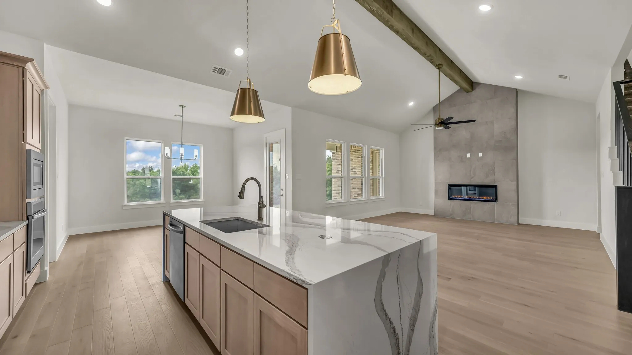 Single Family Residence For Sale in Parker County , 1097 Woodland Road, Weatherford, Texas 76088, 5 Bedroom, 4 Bathroom, 3 Garage spaces, 3,369 Sqft, built in 2025, mls#21283732, Real Estate Agent in Weatherford, Homes For Sale in Parker county, Homes For Sale in Weatherford, Realtor in Weatherford Texas, Real Estate Brokerage Independent Realty Texas, Luminita Cordes Realtor