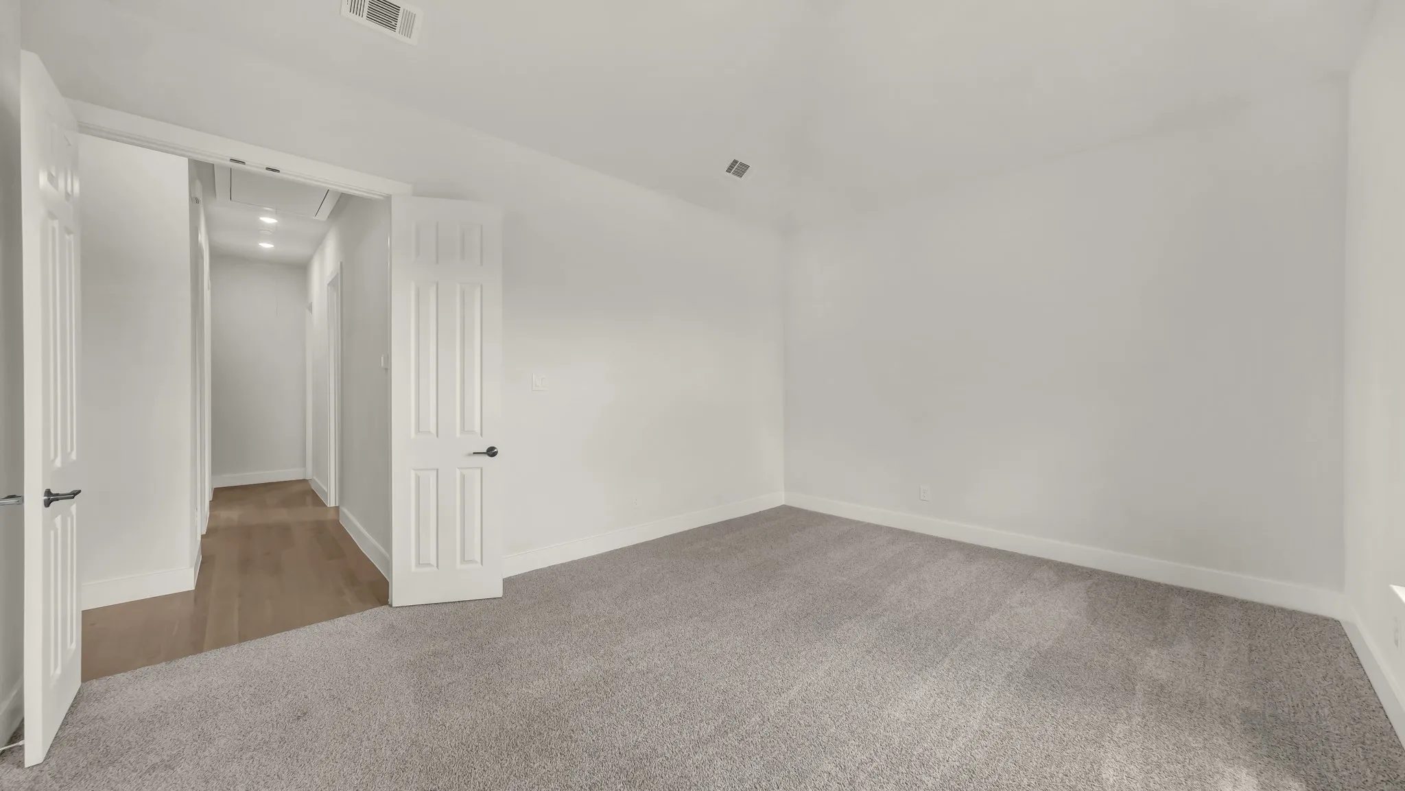 Single Family Residence For Sale in Parker County , 1097 Woodland Road, Weatherford, Texas 76088, 5 Bedroom, 4 Bathroom, 3 Garage spaces, 3,369 Sqft, built in 2025, mls#21283732, Real Estate Agent in Weatherford, Homes For Sale in Parker county, Homes For Sale in Weatherford, Realtor in Weatherford Texas, Real Estate Brokerage Independent Realty Texas, Luminita Cordes Realtor