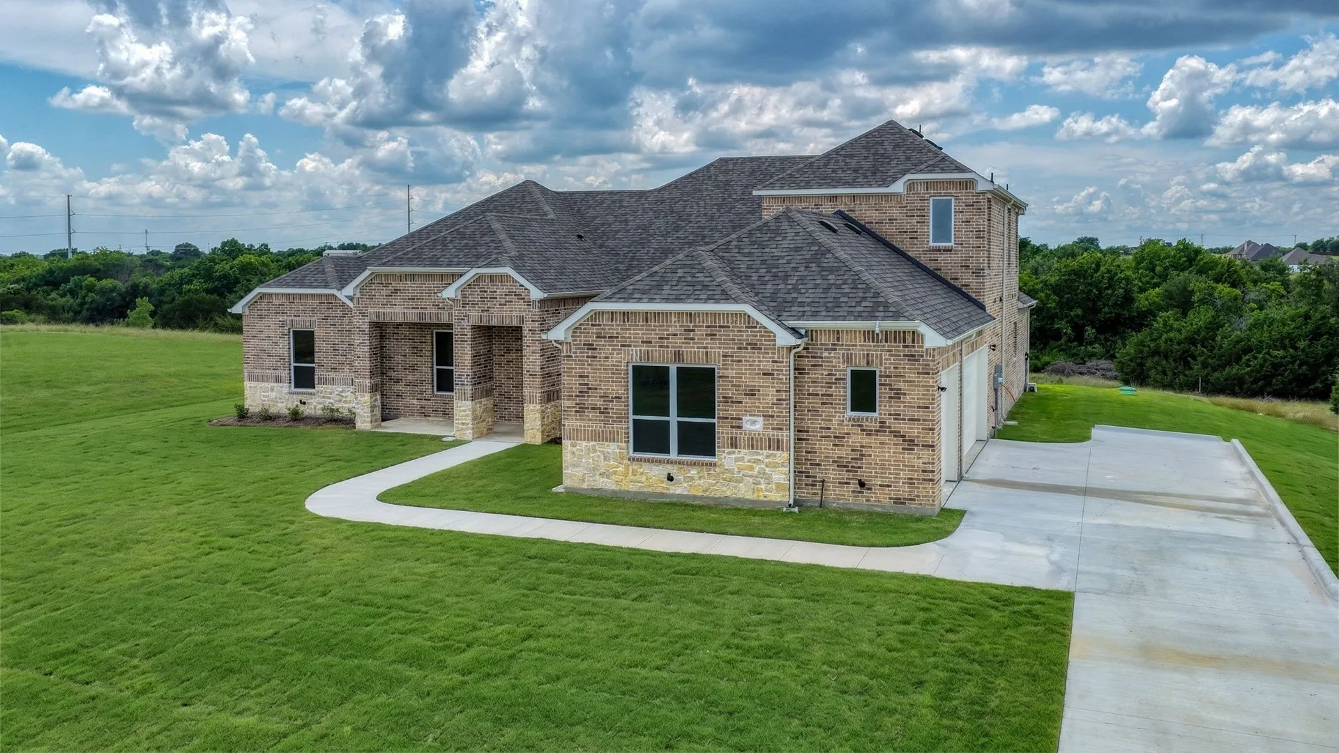 Single Family Residence For Sale in Parker County , 1097 Woodland Road, Weatherford, Texas 76088, 5 Bedroom, 4 Bathroom, 3 Garage spaces, 3,369 Sqft, built in 2025, mls#21283732, Real Estate Agent in Weatherford, Homes For Sale in Parker county, Homes For Sale in Weatherford, Realtor in Weatherford Texas, Real Estate Brokerage Independent Realty Texas, Luminita Cordes Realtor
