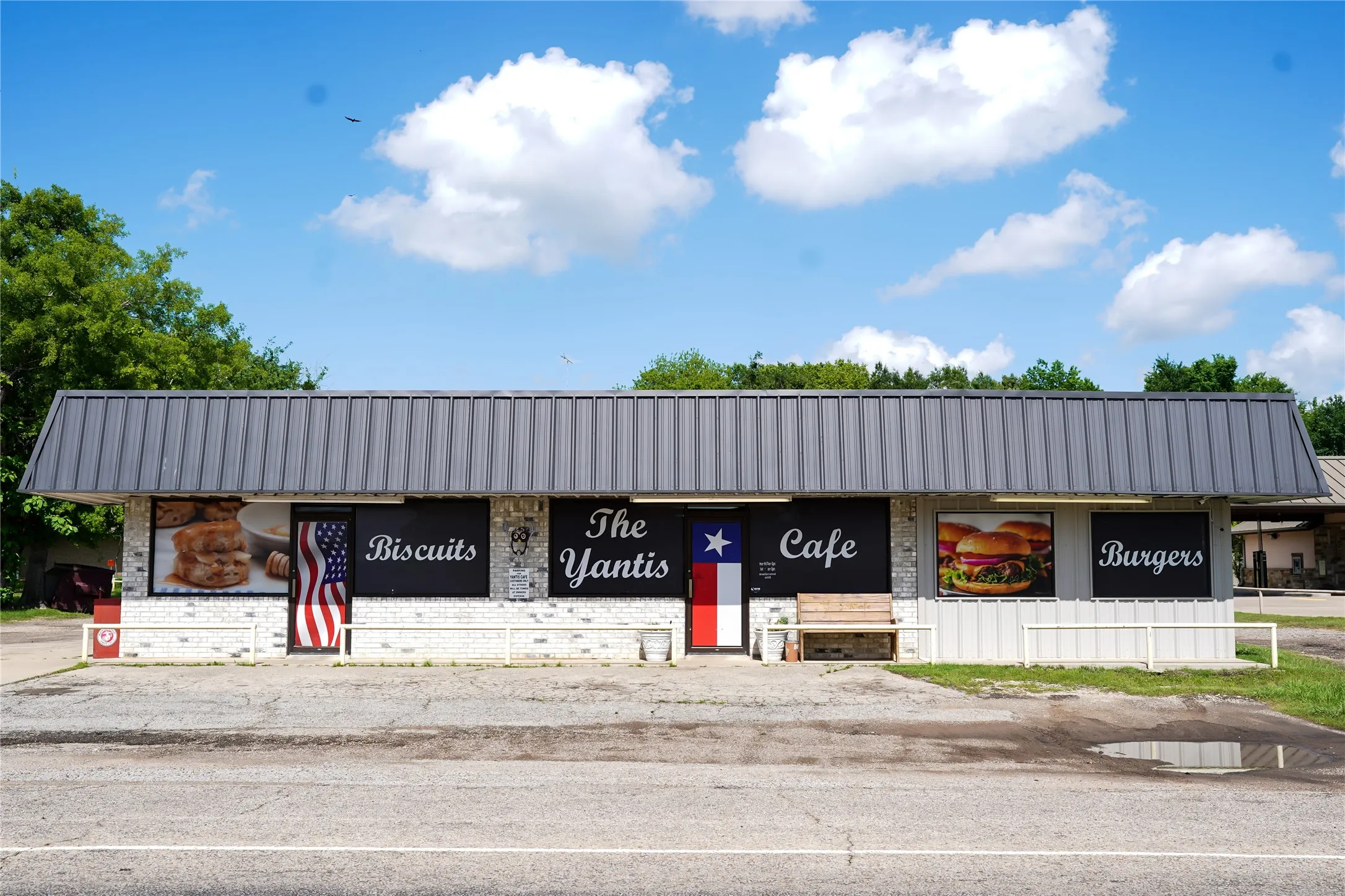 Retail For Sale in Wood County , 108 S Main Street, Yantis, Texas 75497, 0, 0, Garage spaces, 0 Sqft, built in 1993, Price $225,000, mls#21289519, Real Estate Agent in Yantis, Homes For Sale in Wood county, Homes For Sale in Yantis, Realtor in Yantis Texas, Real Estate Brokerage Independent Realty Texas, Luminita Cordes Realtor