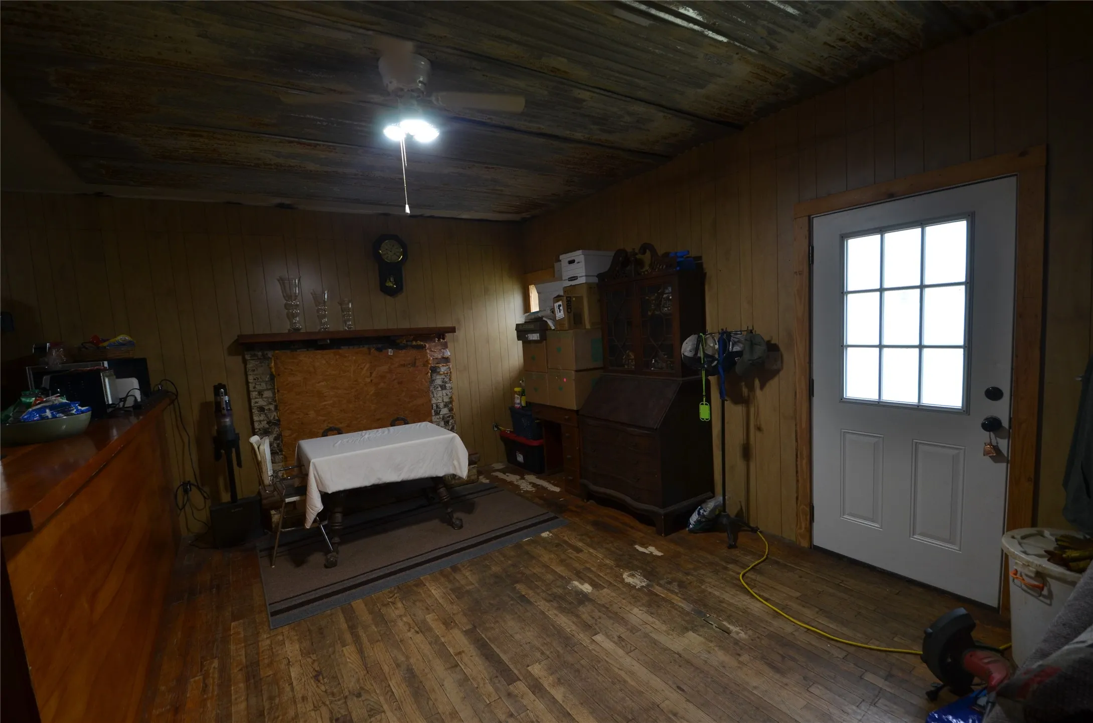 Single Family Residence For Sale in Jack County , 334 Cook Road, Jacksboro, Texas 76458, 2 Bedroom, 1 Bathroom, Garage spaces, 1,560 Sqft, built in 1950, mls#21289535, Real Estate Agent in Jacksboro, Homes For Sale in Jack county, Homes For Sale in Jacksboro, Realtor in Jacksboro Texas, Real Estate Brokerage Independent Realty Texas, Luminita Cordes Realtor