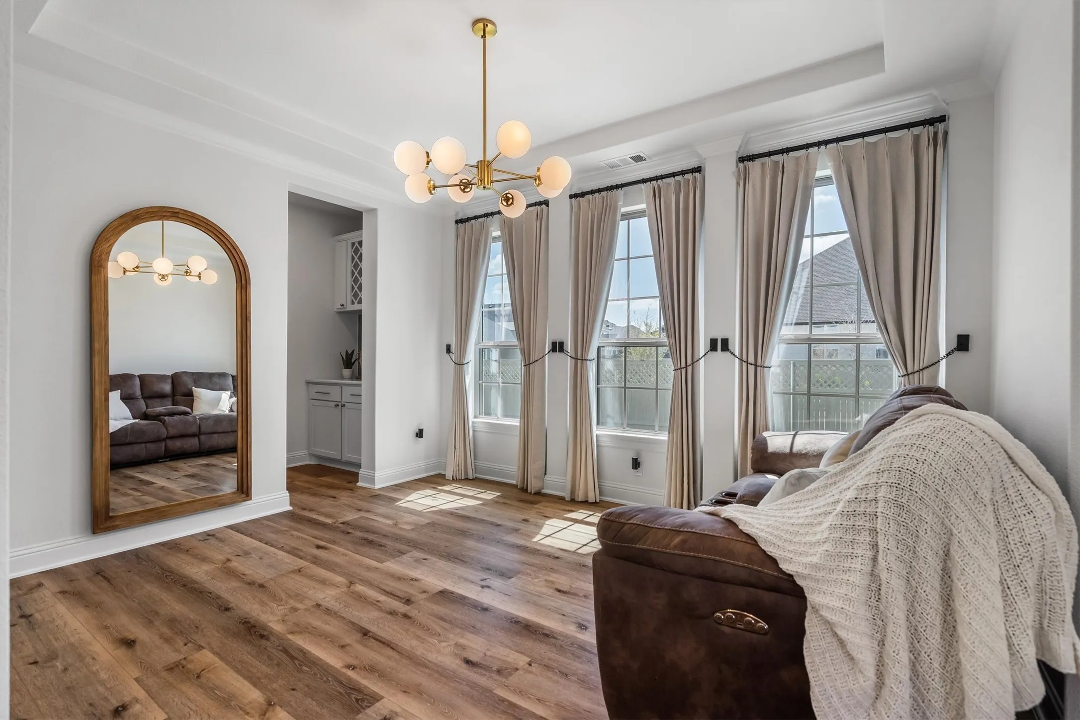 Single Family Residence For Sale in Denton County , 409 Horizon Way, Northlake, Texas 76247, 5 Bedroom, 5 Bathroom, 3 Garage spaces, 4,147 Sqft, built in 2024, mls#21289351, Real Estate Agent in Northlake, Homes For Sale in Denton county, Homes For Sale in Northlake, Realtor in Northlake Texas, Real Estate Brokerage Independent Realty Texas, Luminita Cordes Realtor
