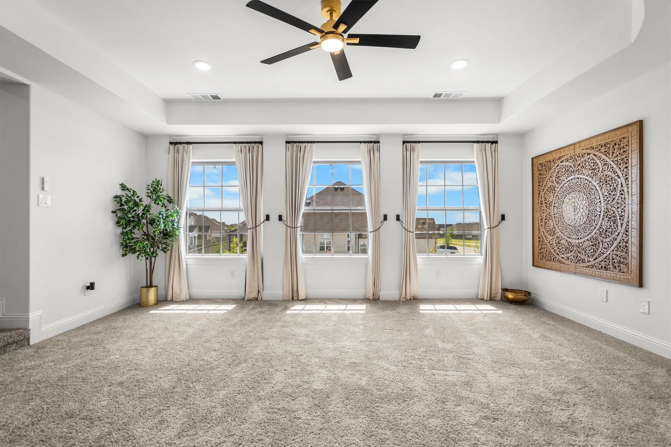 Single Family Residence For Sale in Denton County , 409 Horizon Way, Northlake, Texas 76247, 5 Bedroom, 5 Bathroom, 3 Garage spaces, 4,147 Sqft, built in 2024, mls#21289351, Real Estate Agent in Northlake, Homes For Sale in Denton county, Homes For Sale in Northlake, Realtor in Northlake Texas, Real Estate Brokerage Independent Realty Texas, Luminita Cordes Realtor