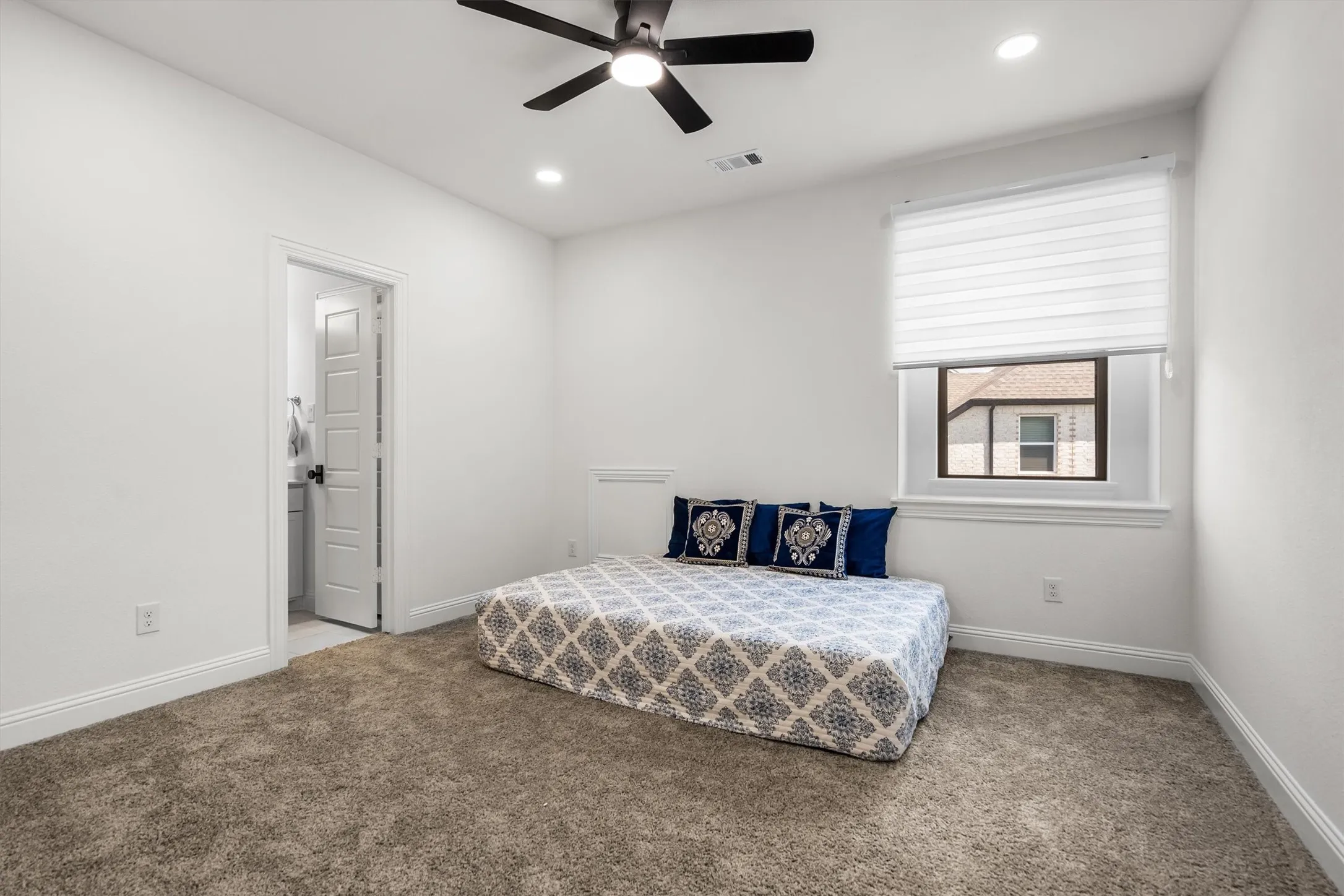 Single Family Residence For Sale in Denton County , 409 Horizon Way, Northlake, Texas 76247, 5 Bedroom, 5 Bathroom, 3 Garage spaces, 4,147 Sqft, built in 2024, mls#21289351, Real Estate Agent in Northlake, Homes For Sale in Denton county, Homes For Sale in Northlake, Realtor in Northlake Texas, Real Estate Brokerage Independent Realty Texas, Luminita Cordes Realtor