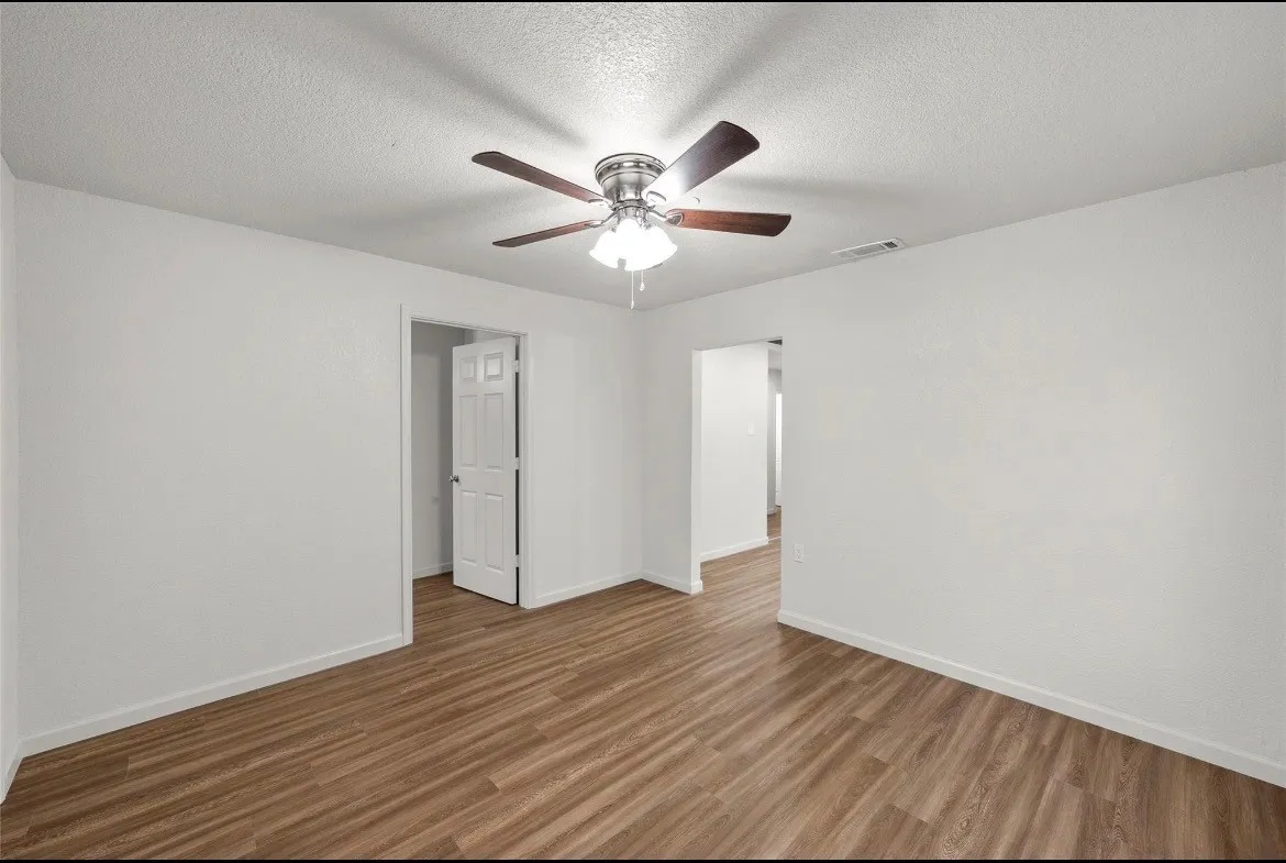Single Family Residence For Sale in Mc Lennan County , 506 Rose Street, Waco, Texas 76704, 3 Bedrooms, 1 Bathroom, Garage spaces, 1,164 Sqft, built in 1942, Price $185,000, mls#21289520, Real Estate Agent in Waco, Homes For Sale in Mc Lennan county, Homes For Sale in Waco, Realtor in Waco Texas, Real Estate Brokerage Independent Realty Texas, Luminita Cordes Realtor