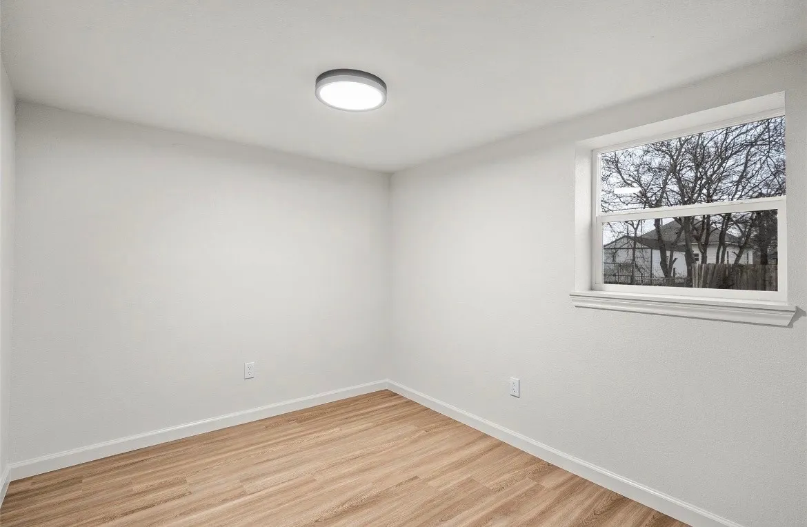 Single Family Residence For Sale in Mc Lennan County , 506 Rose Street, Waco, Texas 76704, 3 Bedrooms, 1 Bathroom, Garage spaces, 1,164 Sqft, built in 1942, Price $185,000, mls#21289520, Real Estate Agent in Waco, Homes For Sale in Mc Lennan county, Homes For Sale in Waco, Realtor in Waco Texas, Real Estate Brokerage Independent Realty Texas, Luminita Cordes Realtor