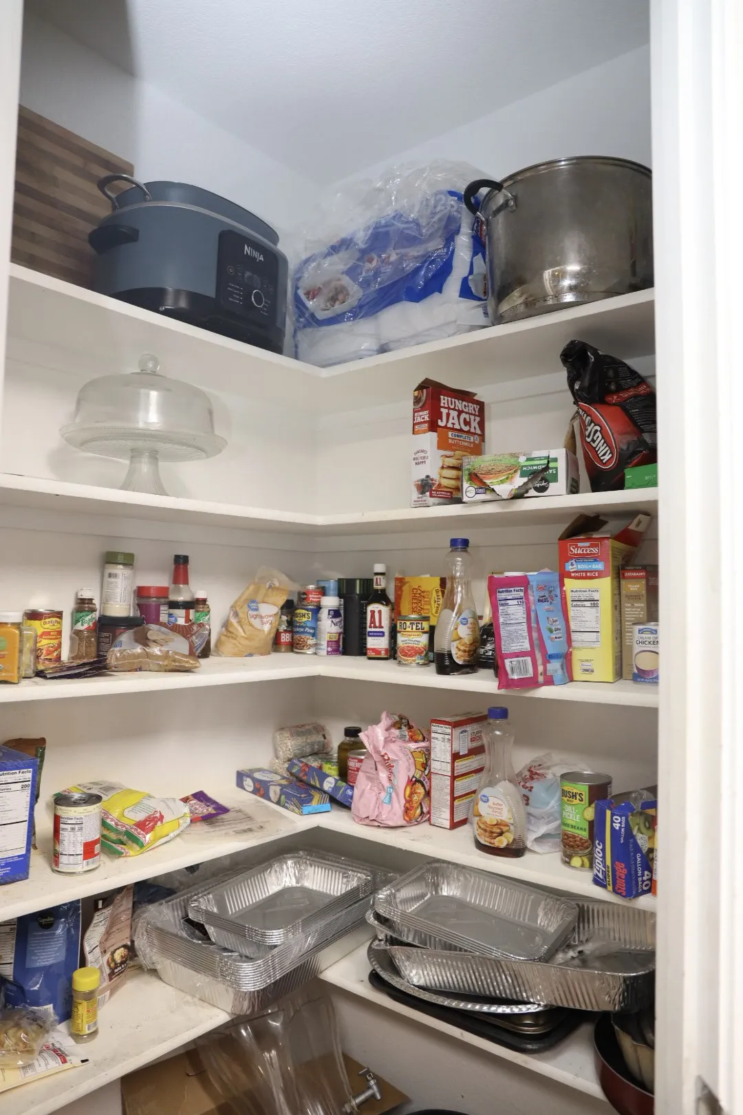 Single Family Residence For Sale in Dallas County , 512 Tunnel Street, Cedar Hill, Texas 75104, 4 Bedroom, 3 Bathroom, 2 Garage spaces, 3,031 Sqft, built in 2012, mls#21289161, Real Estate Agent in Cedar Hill, Homes For Sale in Dallas county, Homes For Sale in Cedar Hill, Realtor in Cedar Hill Texas, Real Estate Brokerage Independent Realty Texas, Luminita Cordes Realtor