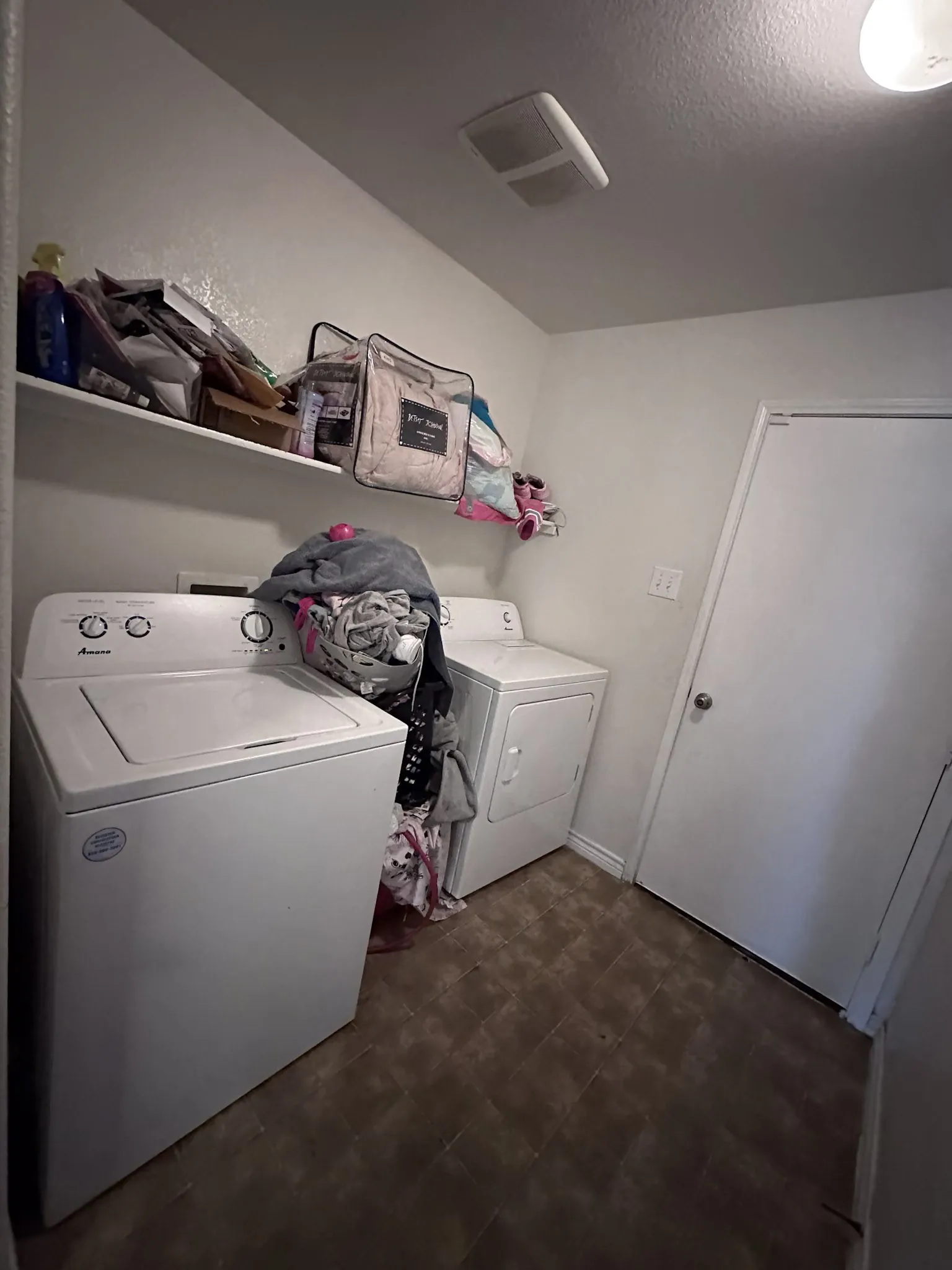 Single Family Residence For Sale in Dallas County , 512 Tunnel Street, Cedar Hill, Texas 75104, 4 Bedroom, 3 Bathroom, 2 Garage spaces, 3,031 Sqft, built in 2012, mls#21289161, Real Estate Agent in Cedar Hill, Homes For Sale in Dallas county, Homes For Sale in Cedar Hill, Realtor in Cedar Hill Texas, Real Estate Brokerage Independent Realty Texas, Luminita Cordes Realtor