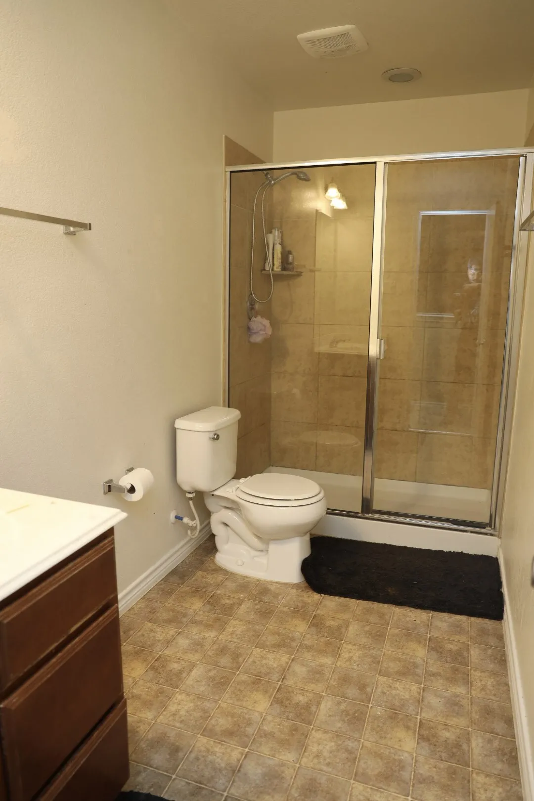 Single Family Residence For Sale in Dallas County , 512 Tunnel Street, Cedar Hill, Texas 75104, 4 Bedroom, 3 Bathroom, 2 Garage spaces, 3,031 Sqft, built in 2012, mls#21289161, Real Estate Agent in Cedar Hill, Homes For Sale in Dallas county, Homes For Sale in Cedar Hill, Realtor in Cedar Hill Texas, Real Estate Brokerage Independent Realty Texas, Luminita Cordes Realtor