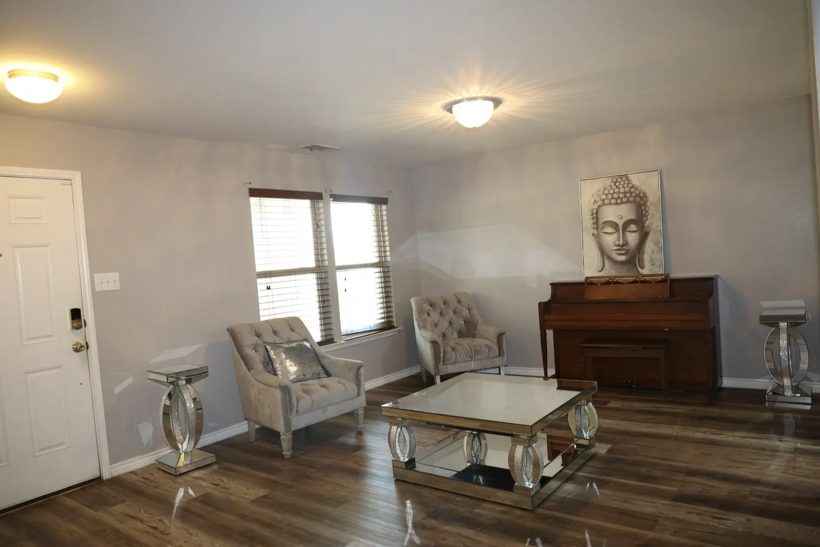Single Family Residence For Sale in Dallas County , 512 Tunnel Street, Cedar Hill, Texas 75104, 4 Bedroom, 3 Bathroom, 2 Garage spaces, 3,031 Sqft, built in 2012, mls#21289161, Real Estate Agent in Cedar Hill, Homes For Sale in Dallas county, Homes For Sale in Cedar Hill, Realtor in Cedar Hill Texas, Real Estate Brokerage Independent Realty Texas, Luminita Cordes Realtor