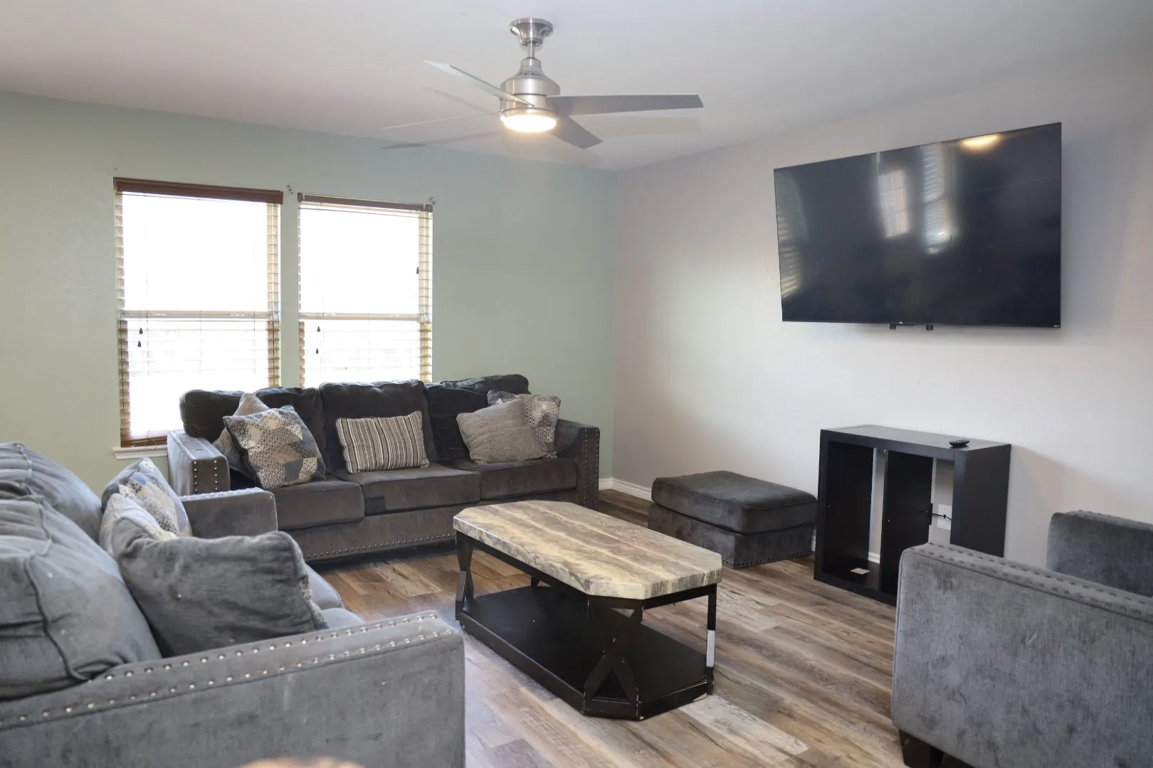 Single Family Residence For Sale in Dallas County , 512 Tunnel Street, Cedar Hill, Texas 75104, 4 Bedroom, 3 Bathroom, 2 Garage spaces, 3,031 Sqft, built in 2012, mls#21289161, Real Estate Agent in Cedar Hill, Homes For Sale in Dallas county, Homes For Sale in Cedar Hill, Realtor in Cedar Hill Texas, Real Estate Brokerage Independent Realty Texas, Luminita Cordes Realtor
