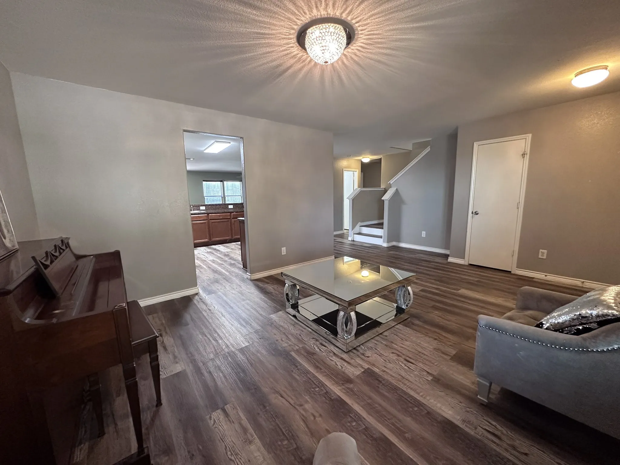 Single Family Residence For Sale in Dallas County , 512 Tunnel Street, Cedar Hill, Texas 75104, 4 Bedroom, 3 Bathroom, 2 Garage spaces, 3,031 Sqft, built in 2012, mls#21289161, Real Estate Agent in Cedar Hill, Homes For Sale in Dallas county, Homes For Sale in Cedar Hill, Realtor in Cedar Hill Texas, Real Estate Brokerage Independent Realty Texas, Luminita Cordes Realtor