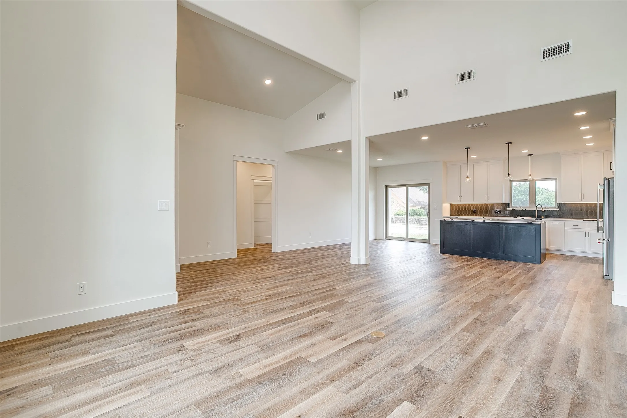 Single Family Residence For Sale in Palo Pinto County , 2600 Easy Street, Mineral Wells, Texas 76067, 3 Bedroom, 2 Bathroom, 2 Garage spaces, 1,989 Sqft, built in 2026, mls#21289071, Real Estate Agent in Mineral Wells, Homes For Sale in Palo Pinto county, Homes For Sale in Mineral Wells, Realtor in Mineral Wells Texas, Real Estate Brokerage Independent Realty Texas, Luminita Cordes Realtor