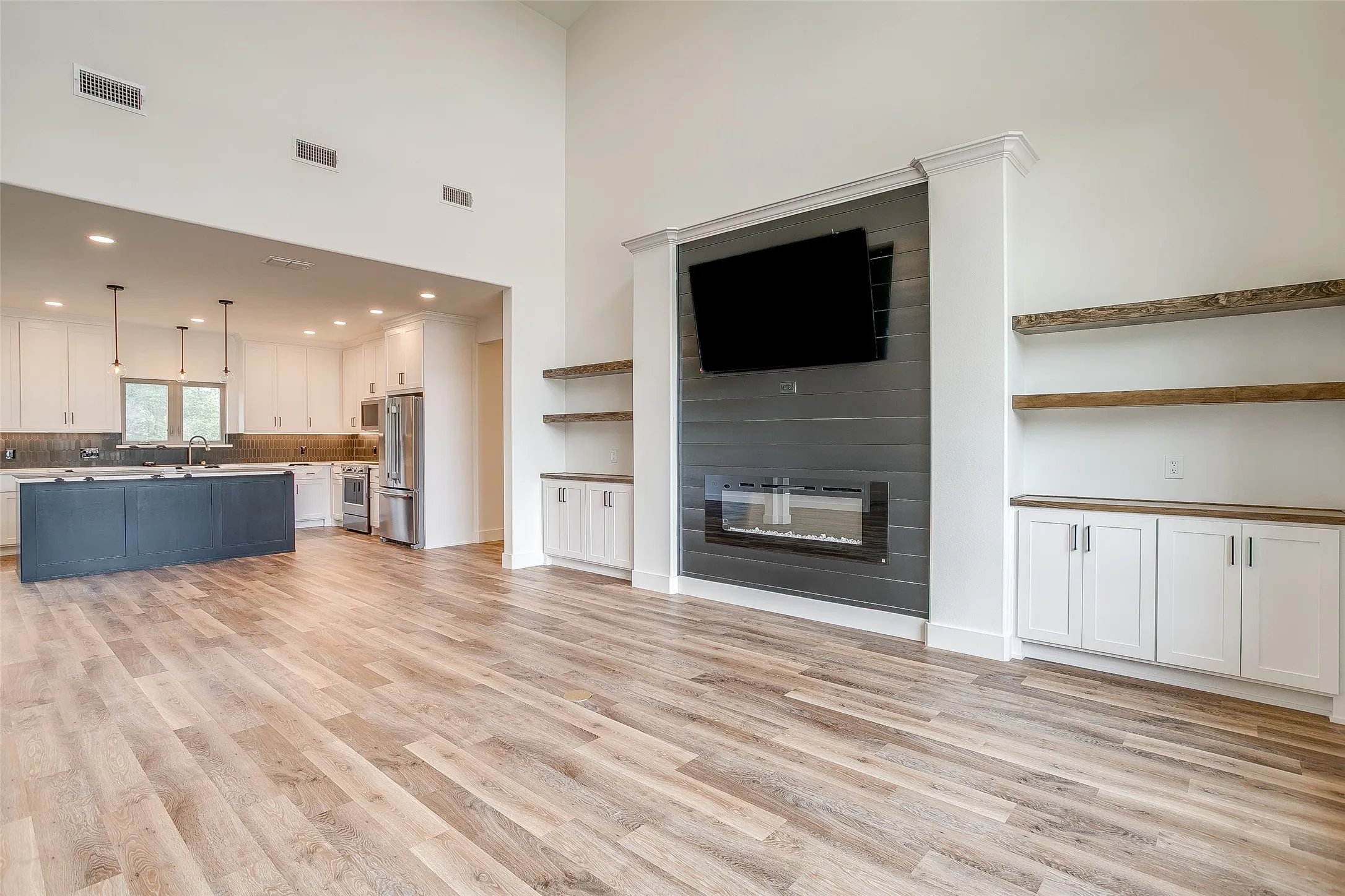 Single Family Residence For Sale in Palo Pinto County , 2600 Easy Street, Mineral Wells, Texas 76067, 3 Bedroom, 2 Bathroom, 2 Garage spaces, 1,989 Sqft, built in 2026, mls#21289071, Real Estate Agent in Mineral Wells, Homes For Sale in Palo Pinto county, Homes For Sale in Mineral Wells, Realtor in Mineral Wells Texas, Real Estate Brokerage Independent Realty Texas, Luminita Cordes Realtor