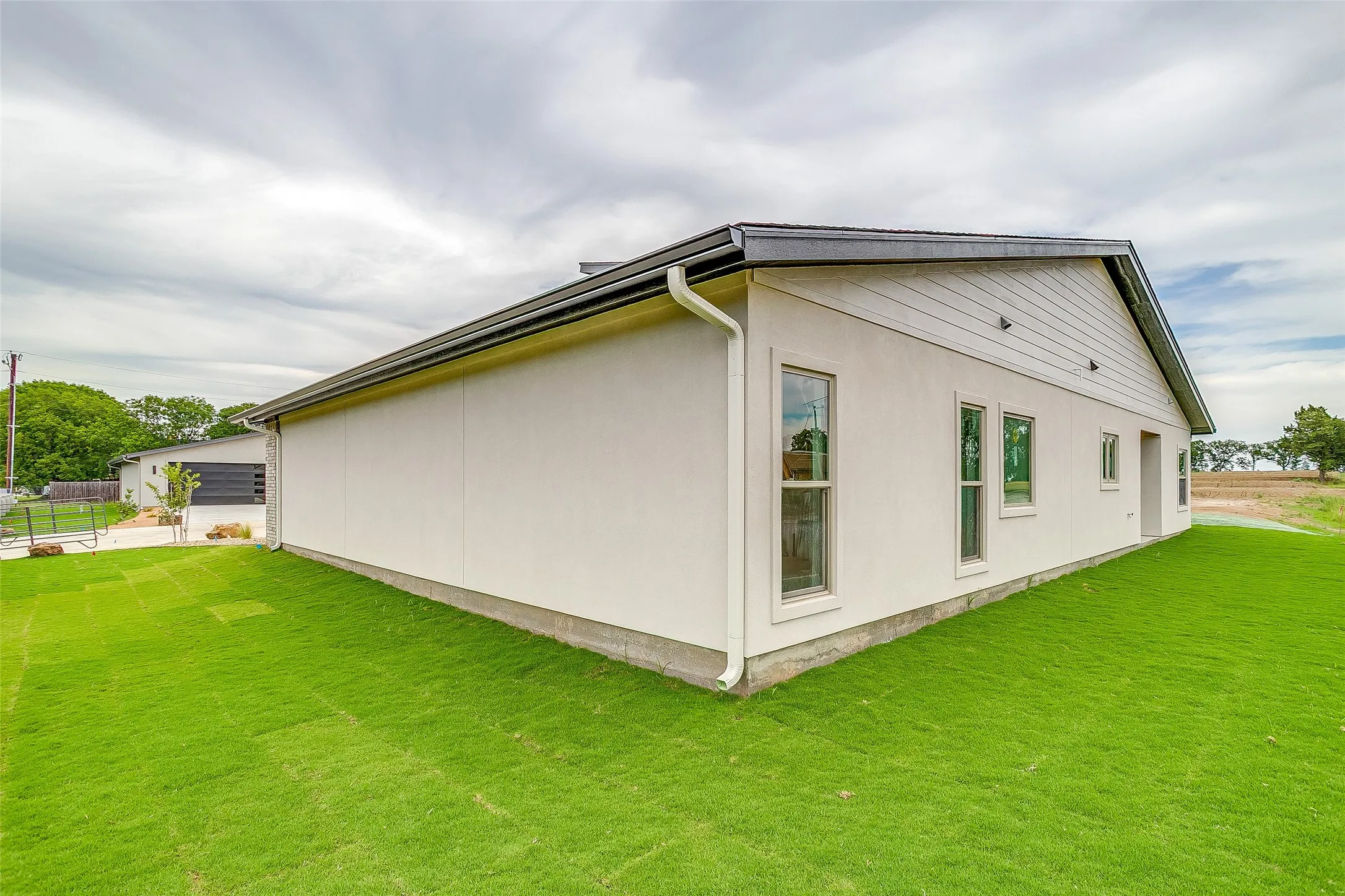 Single Family Residence For Sale in Palo Pinto County , 2600 Easy Street, Mineral Wells, Texas 76067, 3 Bedroom, 2 Bathroom, 2 Garage spaces, 1,989 Sqft, built in 2026, mls#21289071, Real Estate Agent in Mineral Wells, Homes For Sale in Palo Pinto county, Homes For Sale in Mineral Wells, Realtor in Mineral Wells Texas, Real Estate Brokerage Independent Realty Texas, Luminita Cordes Realtor