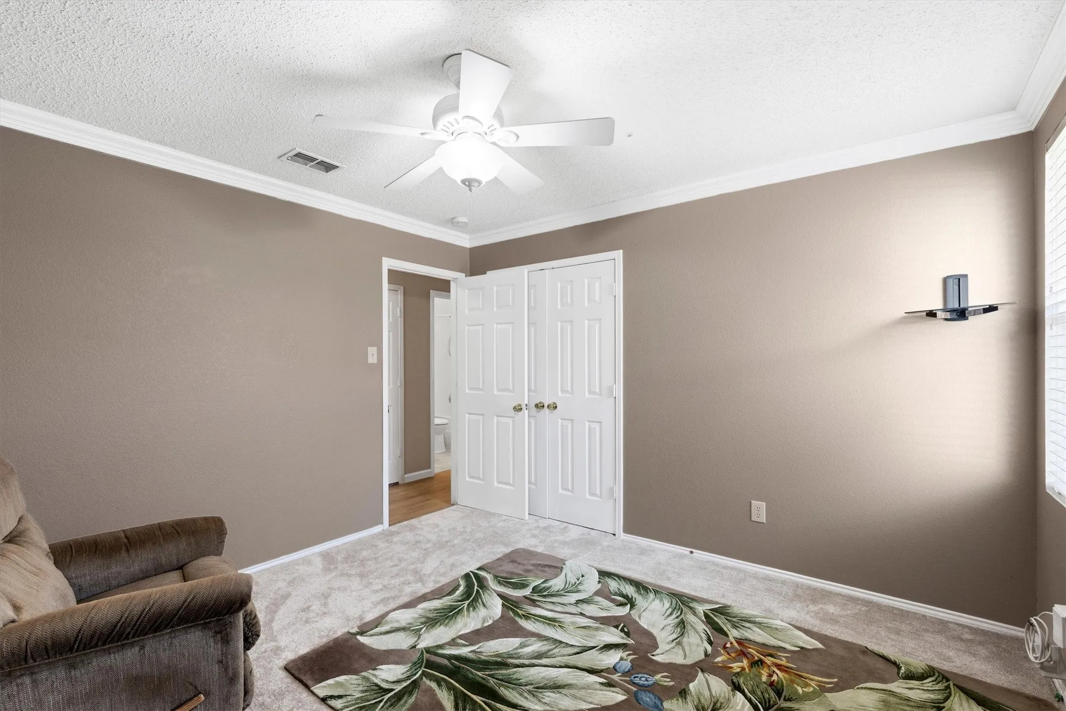 Single Family Residence For Sale in Denton County , 2605 Rockport Lane, Little Elm, Texas 75068, 3 Bedroom, 2 Bathroom, 2 Garage spaces, 1,868 Sqft, built in 2003, mls#21289353, Real Estate Agent in Little Elm, Homes For Sale in Denton county, Homes For Sale in Little Elm, Realtor in Little Elm Texas, Real Estate Brokerage Independent Realty Texas, Luminita Cordes Realtor