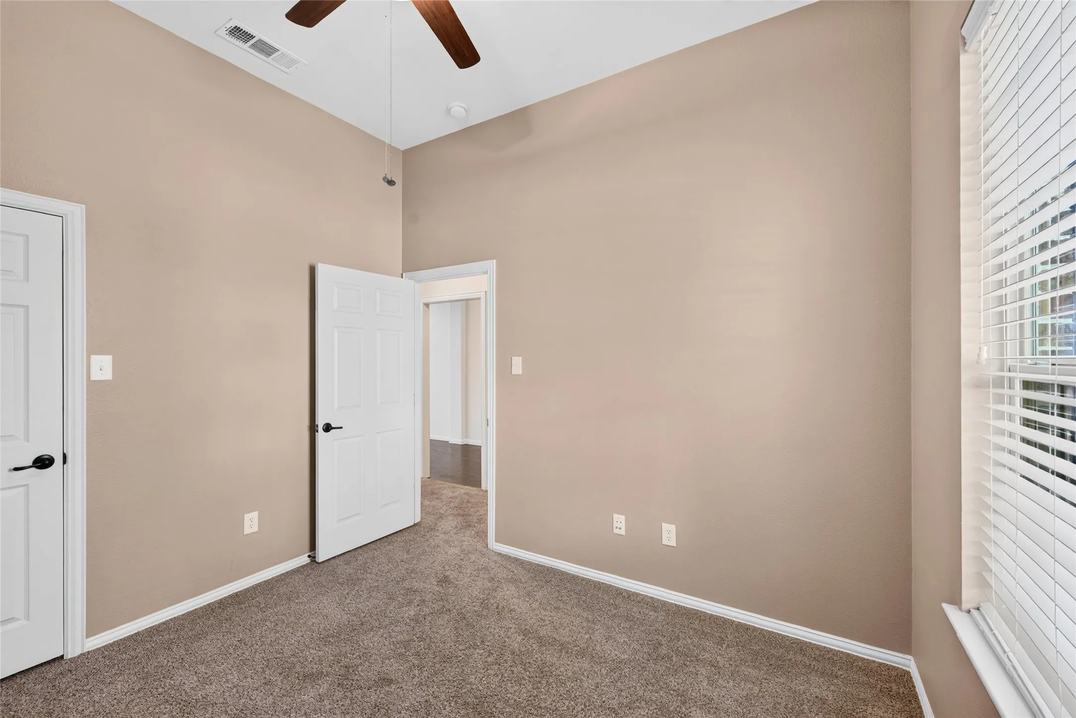Single Family Residence For Rent in Rockwall County , 417 Hackberry Drive, Fate, Texas 75087, 3 Bedroom, 2 Bathroom, 2 Garage spaces, 1,746 Sqft, built in 2009, mls#21272428, Real Estate Agent in Fate, Homes For Rent in Rockwall county, Homes For Rent in Fate, Realtor in Fate Texas, Real Estate Brokerage Independent Realty Texas, Luminita Cordes Realtor