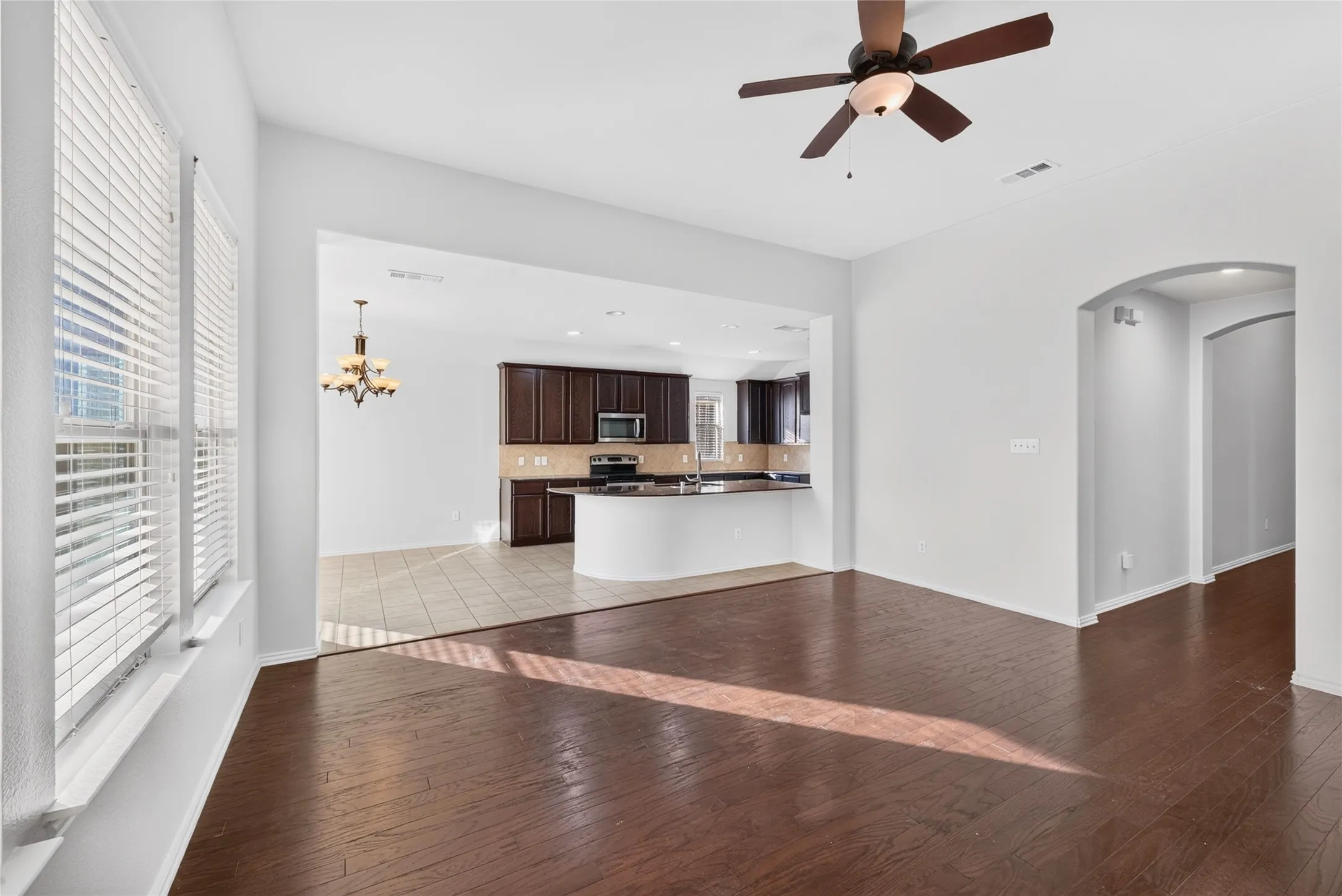 Single Family Residence For Rent in Rockwall County , 417 Hackberry Drive, Fate, Texas 75087, 3 Bedroom, 2 Bathroom, 2 Garage spaces, 1,746 Sqft, built in 2009, mls#21272428, Real Estate Agent in Fate, Homes For Rent in Rockwall county, Homes For Rent in Fate, Realtor in Fate Texas, Real Estate Brokerage Independent Realty Texas, Luminita Cordes Realtor