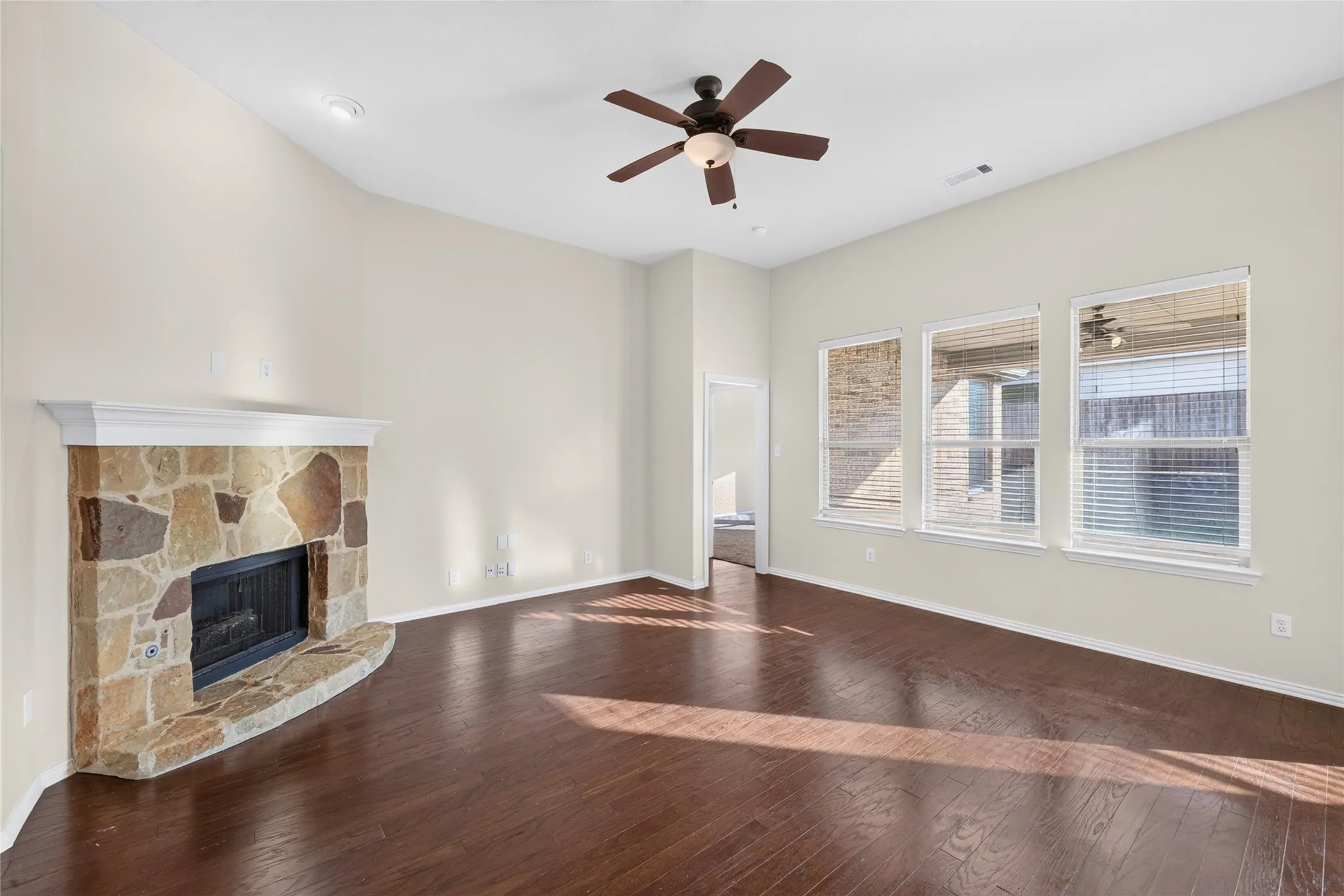 Single Family Residence For Rent in Rockwall County , 417 Hackberry Drive, Fate, Texas 75087, 3 Bedroom, 2 Bathroom, 2 Garage spaces, 1,746 Sqft, built in 2009, mls#21272428, Real Estate Agent in Fate, Homes For Rent in Rockwall county, Homes For Rent in Fate, Realtor in Fate Texas, Real Estate Brokerage Independent Realty Texas, Luminita Cordes Realtor