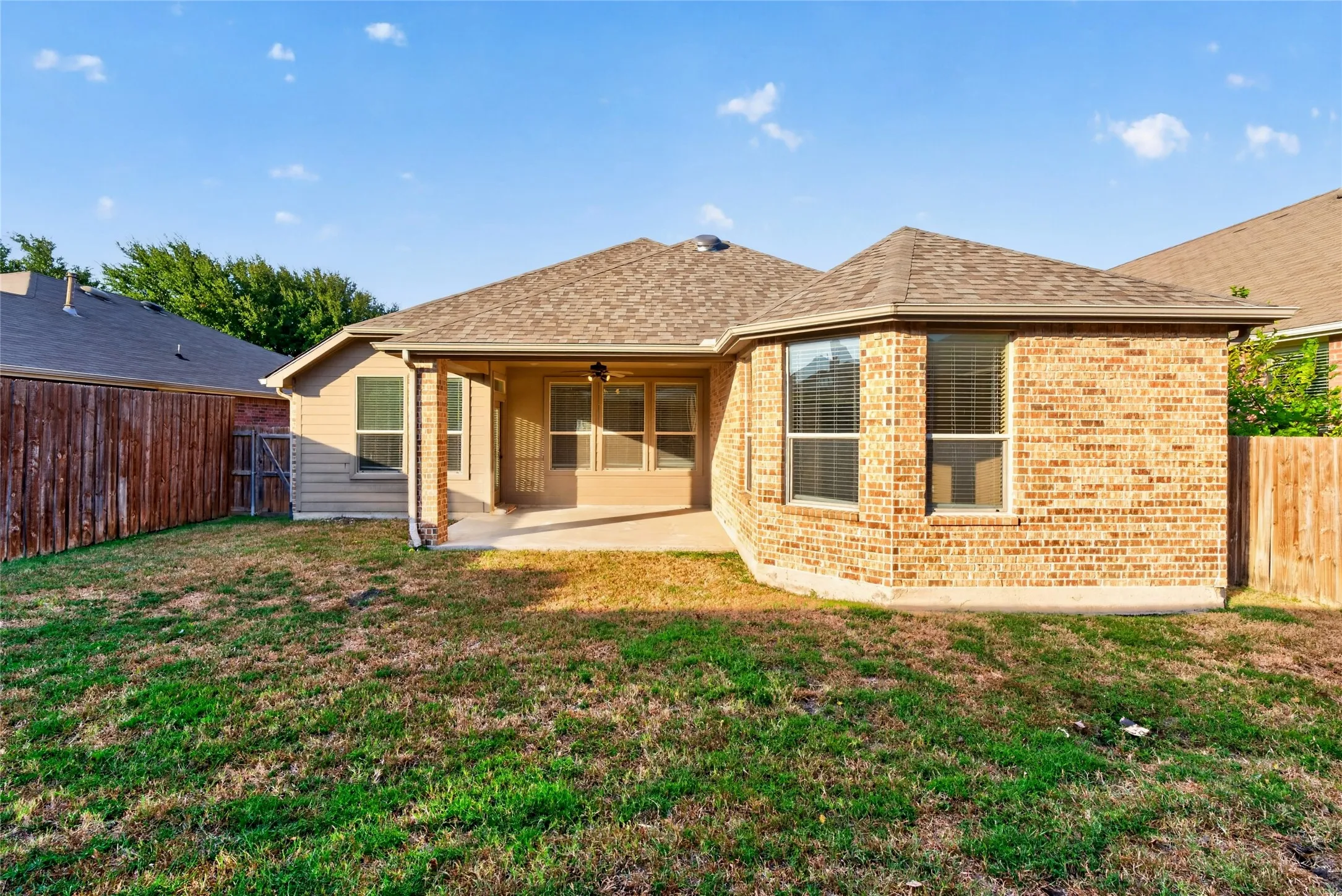 Single Family Residence For Rent in Rockwall County , 417 Hackberry Drive, Fate, Texas 75087, 3 Bedroom, 2 Bathroom, 2 Garage spaces, 1,746 Sqft, built in 2009, mls#21272428, Real Estate Agent in Fate, Homes For Rent in Rockwall county, Homes For Rent in Fate, Realtor in Fate Texas, Real Estate Brokerage Independent Realty Texas, Luminita Cordes Realtor