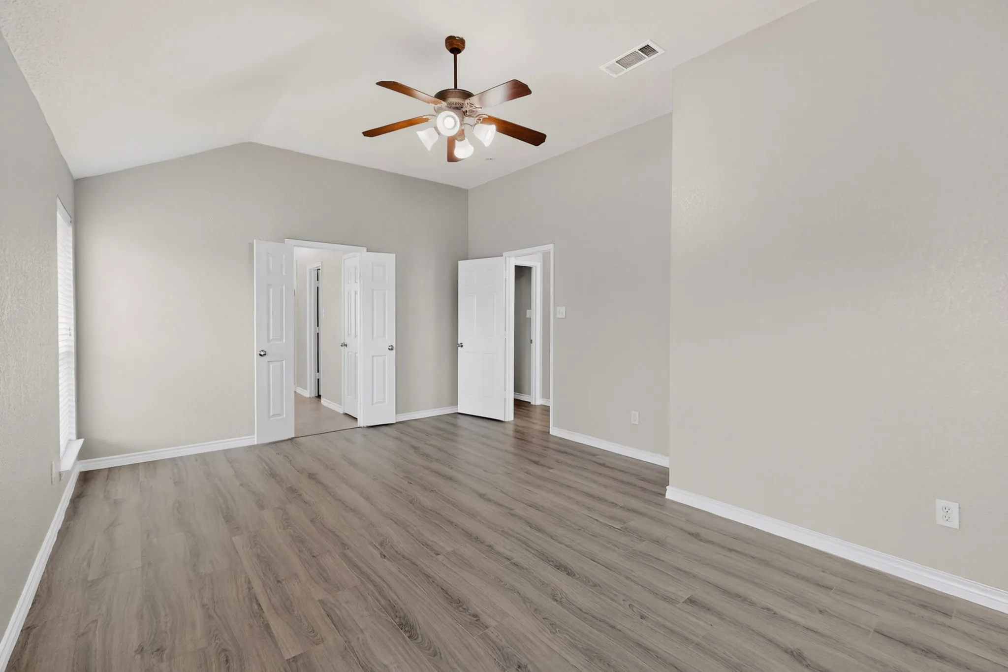 18' X 13" Primary Bedroom