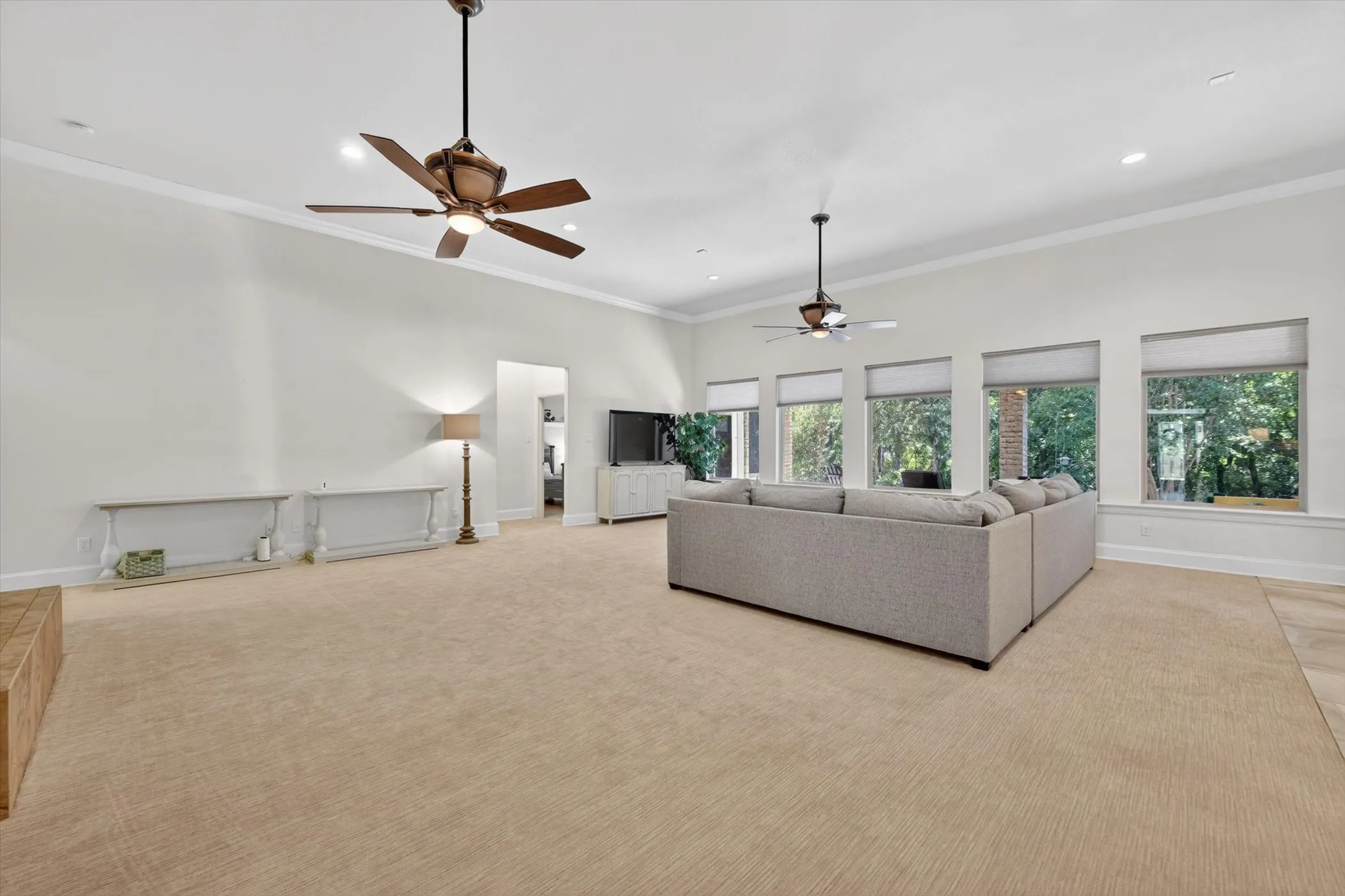 Single Family Residence For Sale in Wise County , 507 N State Street, Decatur, Texas 76234, 4 Bedroom, 5 Bathroom, 4 Garage spaces, 5,205 Sqft, built in 2006, mls#21289593, Real Estate Agent in Decatur, Homes For Sale in Wise county, Homes For Sale in Decatur, Realtor in Decatur Texas, Real Estate Brokerage Independent Realty Texas, Luminita Cordes Realtor