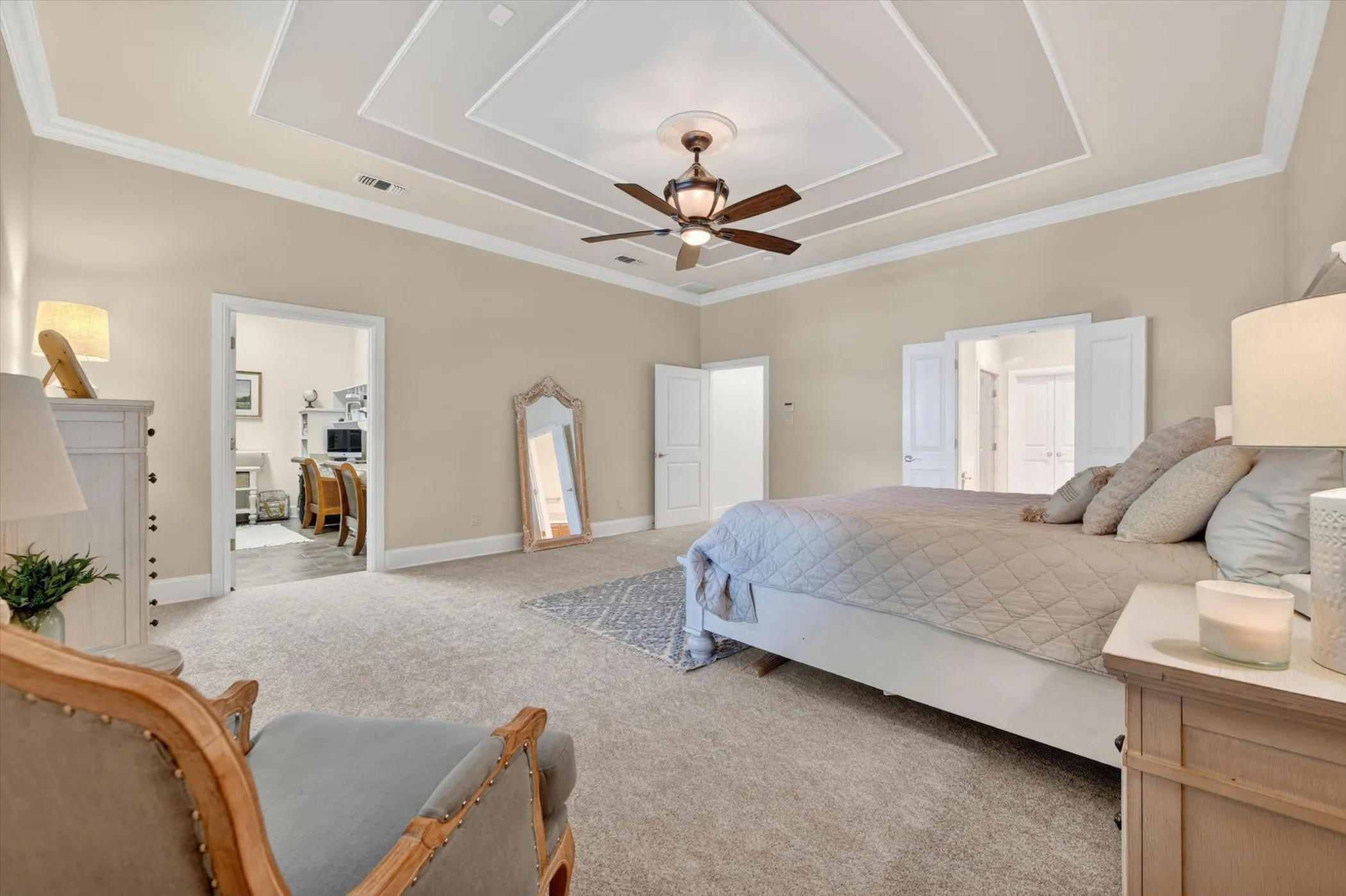 Single Family Residence For Sale in Wise County , 507 N State Street, Decatur, Texas 76234, 4 Bedroom, 5 Bathroom, 4 Garage spaces, 5,205 Sqft, built in 2006, mls#21289593, Real Estate Agent in Decatur, Homes For Sale in Wise county, Homes For Sale in Decatur, Realtor in Decatur Texas, Real Estate Brokerage Independent Realty Texas, Luminita Cordes Realtor