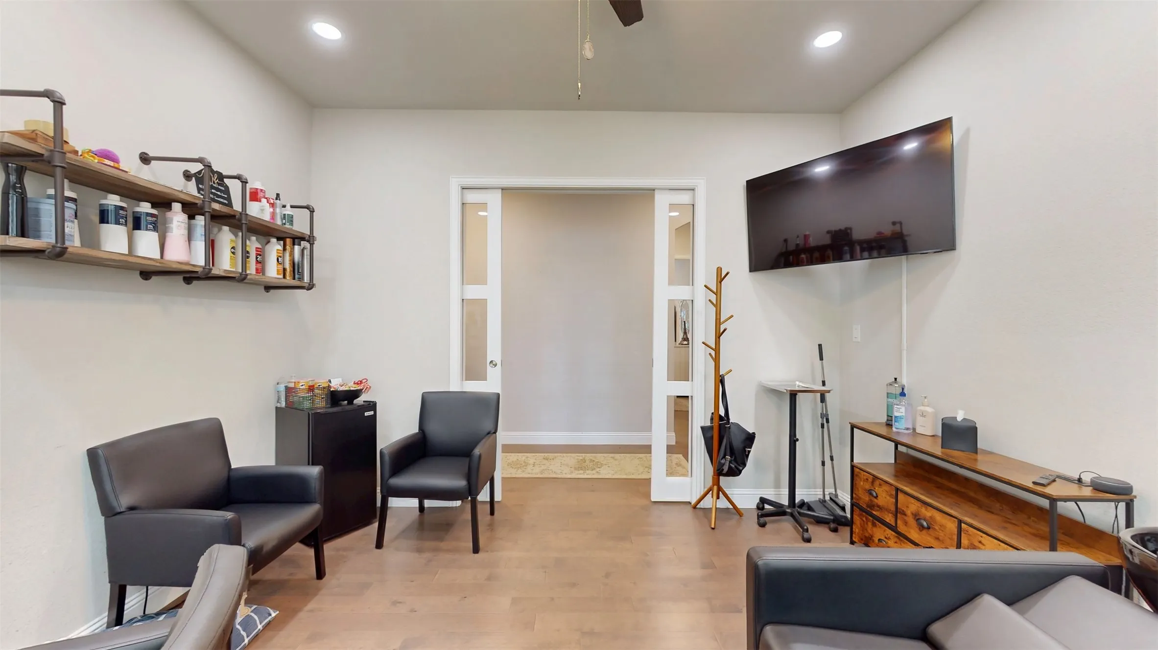 Single Family Residence For Sale in Ellis County , 1804 Gristmill Drive, Mansfield, Texas 76063, 4 Bedroom, 3 Bathroom, 2 Garage spaces, 2,797 Sqft, built in 2020, mls#21282418, Real Estate Agent in Mansfield, Homes For Sale in Ellis county, Homes For Sale in Mansfield, Realtor in Mansfield Texas, Real Estate Brokerage Independent Realty Texas, Luminita Cordes Realtor