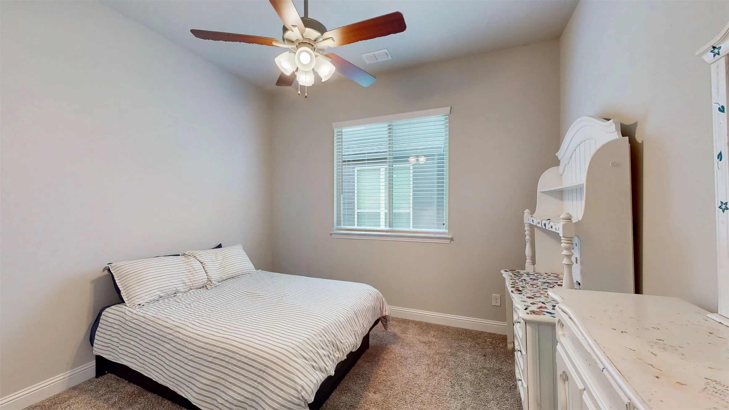 Single Family Residence For Sale in Ellis County , 1804 Gristmill Drive, Mansfield, Texas 76063, 4 Bedroom, 3 Bathroom, 2 Garage spaces, 2,797 Sqft, built in 2020, mls#21282418, Real Estate Agent in Mansfield, Homes For Sale in Ellis county, Homes For Sale in Mansfield, Realtor in Mansfield Texas, Real Estate Brokerage Independent Realty Texas, Luminita Cordes Realtor