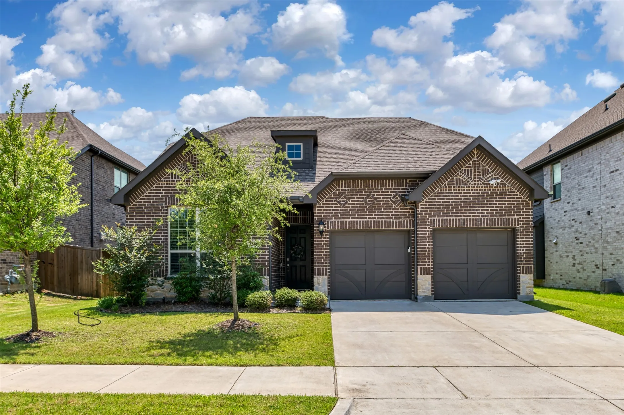 Single Family Residence For Sale in Ellis County , 1804 Gristmill Drive, Mansfield, Texas 76063, 4 Bedroom, 3 Bathroom, 2 Garage spaces, 2,797 Sqft, built in 2020, mls#21282418, Real Estate Agent in Mansfield, Homes For Sale in Ellis county, Homes For Sale in Mansfield, Realtor in Mansfield Texas, Real Estate Brokerage Independent Realty Texas, Luminita Cordes Realtor