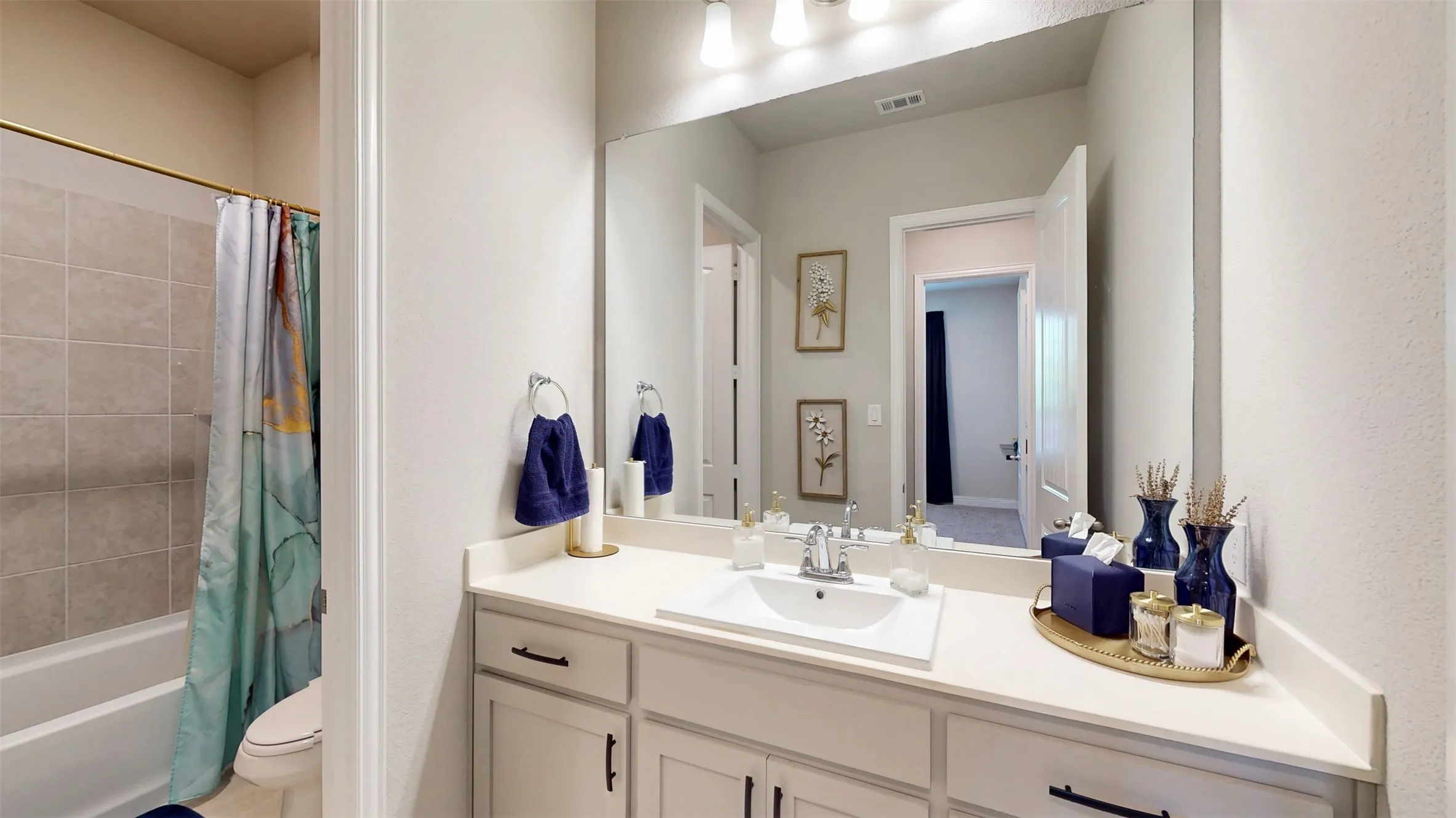 Single Family Residence For Sale in Ellis County , 1804 Gristmill Drive, Mansfield, Texas 76063, 4 Bedroom, 3 Bathroom, 2 Garage spaces, 2,797 Sqft, built in 2020, mls#21282418, Real Estate Agent in Mansfield, Homes For Sale in Ellis county, Homes For Sale in Mansfield, Realtor in Mansfield Texas, Real Estate Brokerage Independent Realty Texas, Luminita Cordes Realtor
