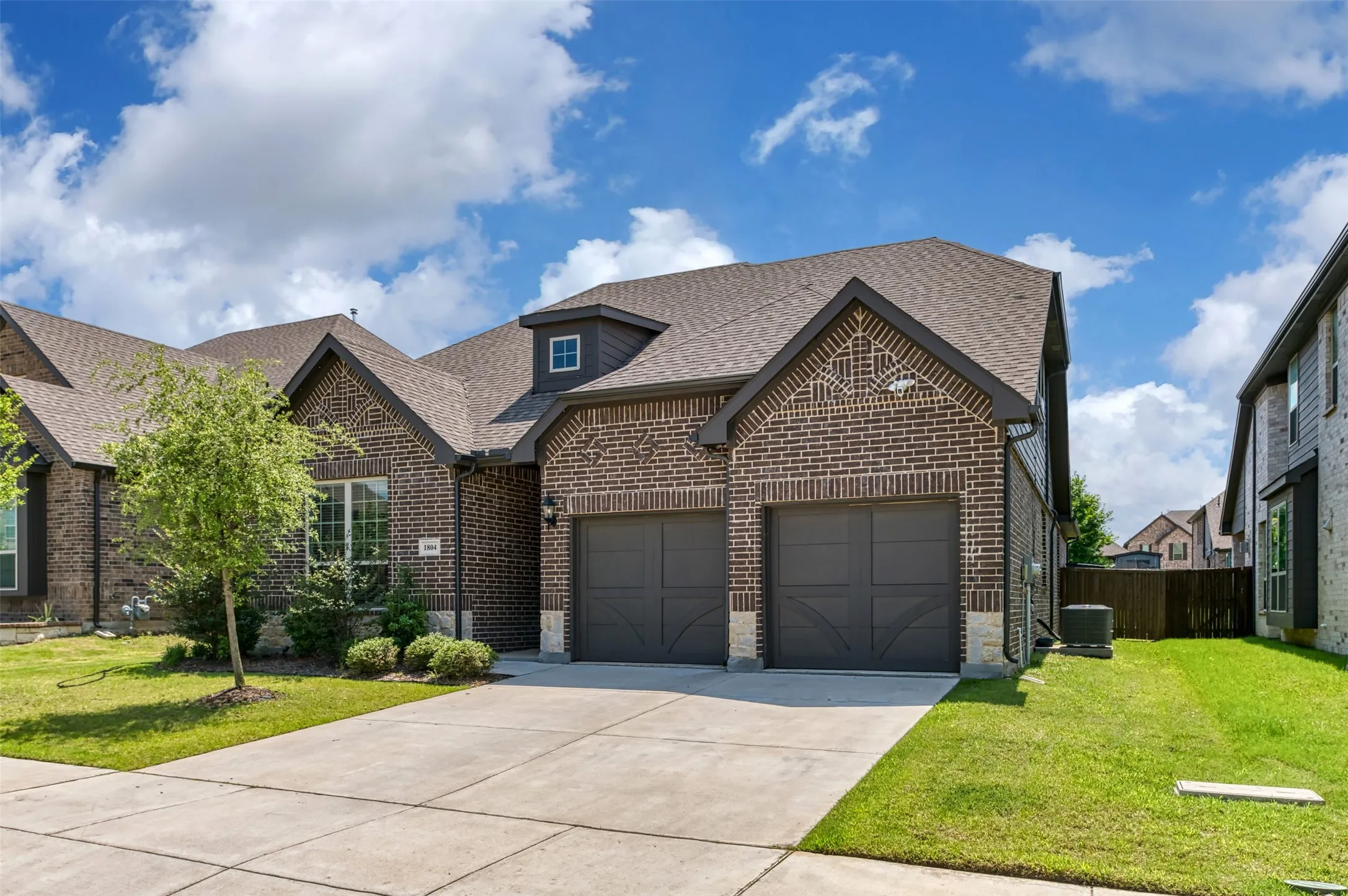 Single Family Residence For Sale in Ellis County , 1804 Gristmill Drive, Mansfield, Texas 76063, 4 Bedroom, 3 Bathroom, 2 Garage spaces, 2,797 Sqft, built in 2020, mls#21282418, Real Estate Agent in Mansfield, Homes For Sale in Ellis county, Homes For Sale in Mansfield, Realtor in Mansfield Texas, Real Estate Brokerage Independent Realty Texas, Luminita Cordes Realtor
