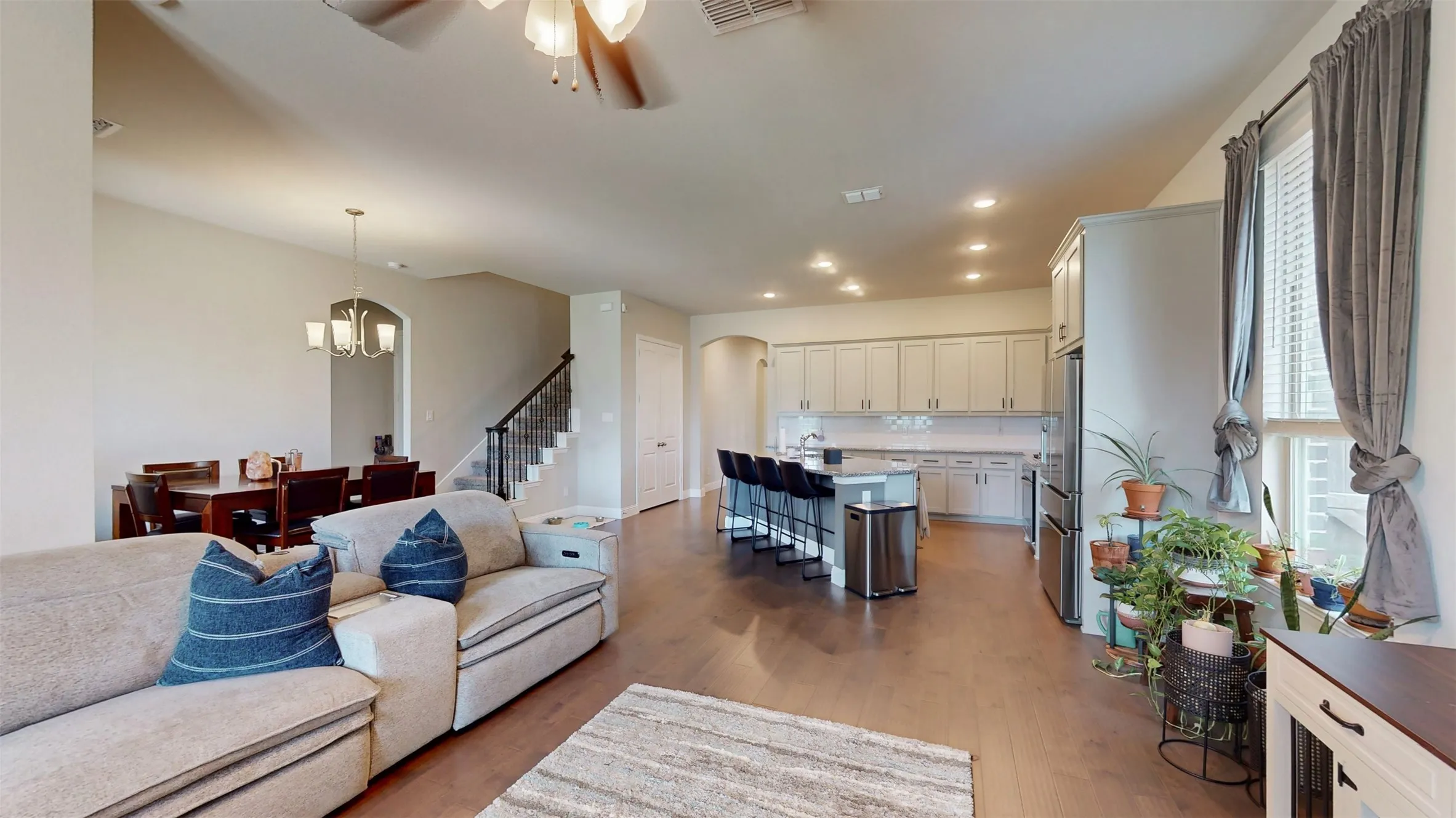Single Family Residence For Sale in Ellis County , 1804 Gristmill Drive, Mansfield, Texas 76063, 4 Bedroom, 3 Bathroom, 2 Garage spaces, 2,797 Sqft, built in 2020, mls#21282418, Real Estate Agent in Mansfield, Homes For Sale in Ellis county, Homes For Sale in Mansfield, Realtor in Mansfield Texas, Real Estate Brokerage Independent Realty Texas, Luminita Cordes Realtor