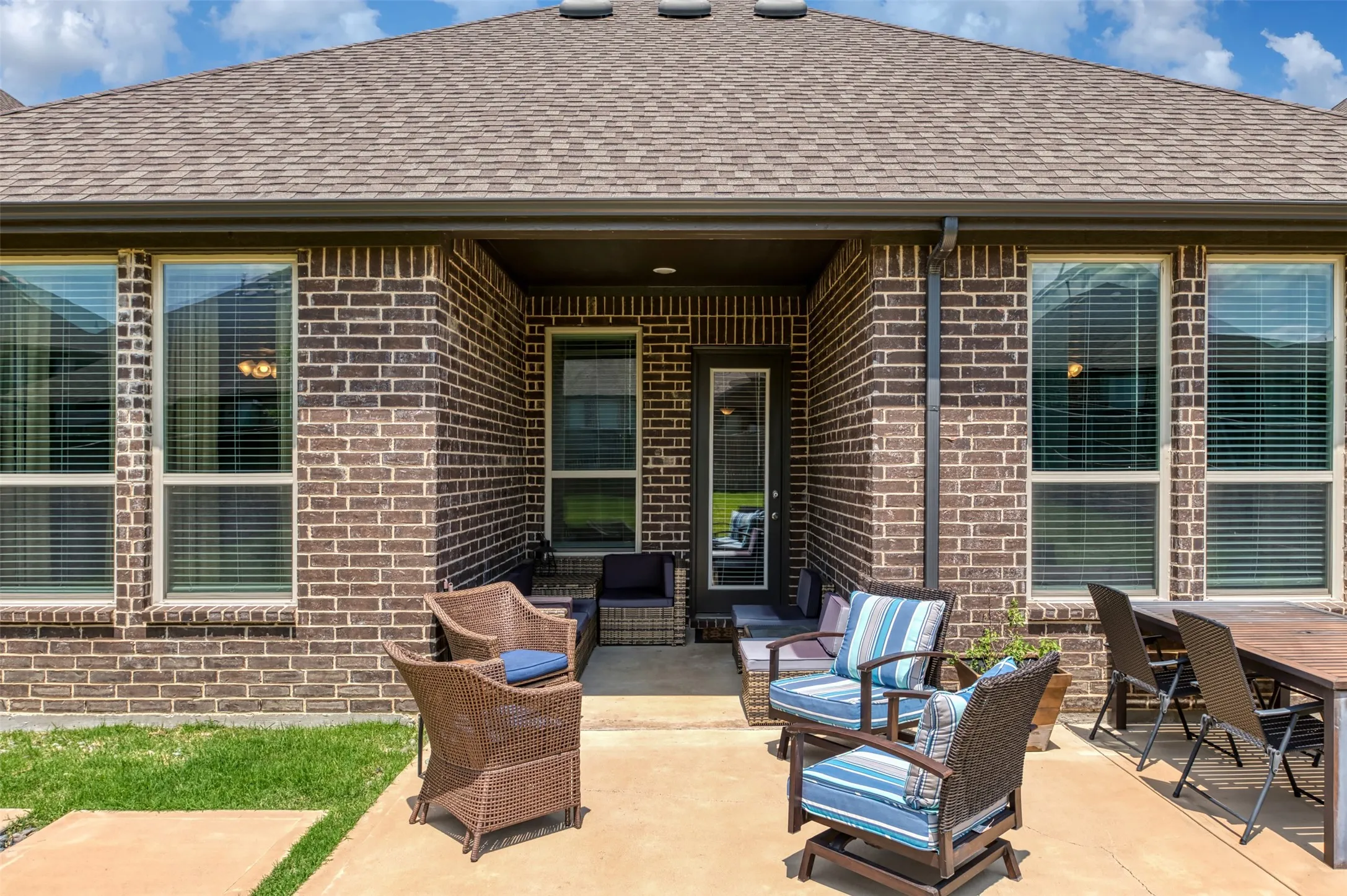Single Family Residence For Sale in Ellis County , 1804 Gristmill Drive, Mansfield, Texas 76063, 4 Bedroom, 3 Bathroom, 2 Garage spaces, 2,797 Sqft, built in 2020, mls#21282418, Real Estate Agent in Mansfield, Homes For Sale in Ellis county, Homes For Sale in Mansfield, Realtor in Mansfield Texas, Real Estate Brokerage Independent Realty Texas, Luminita Cordes Realtor