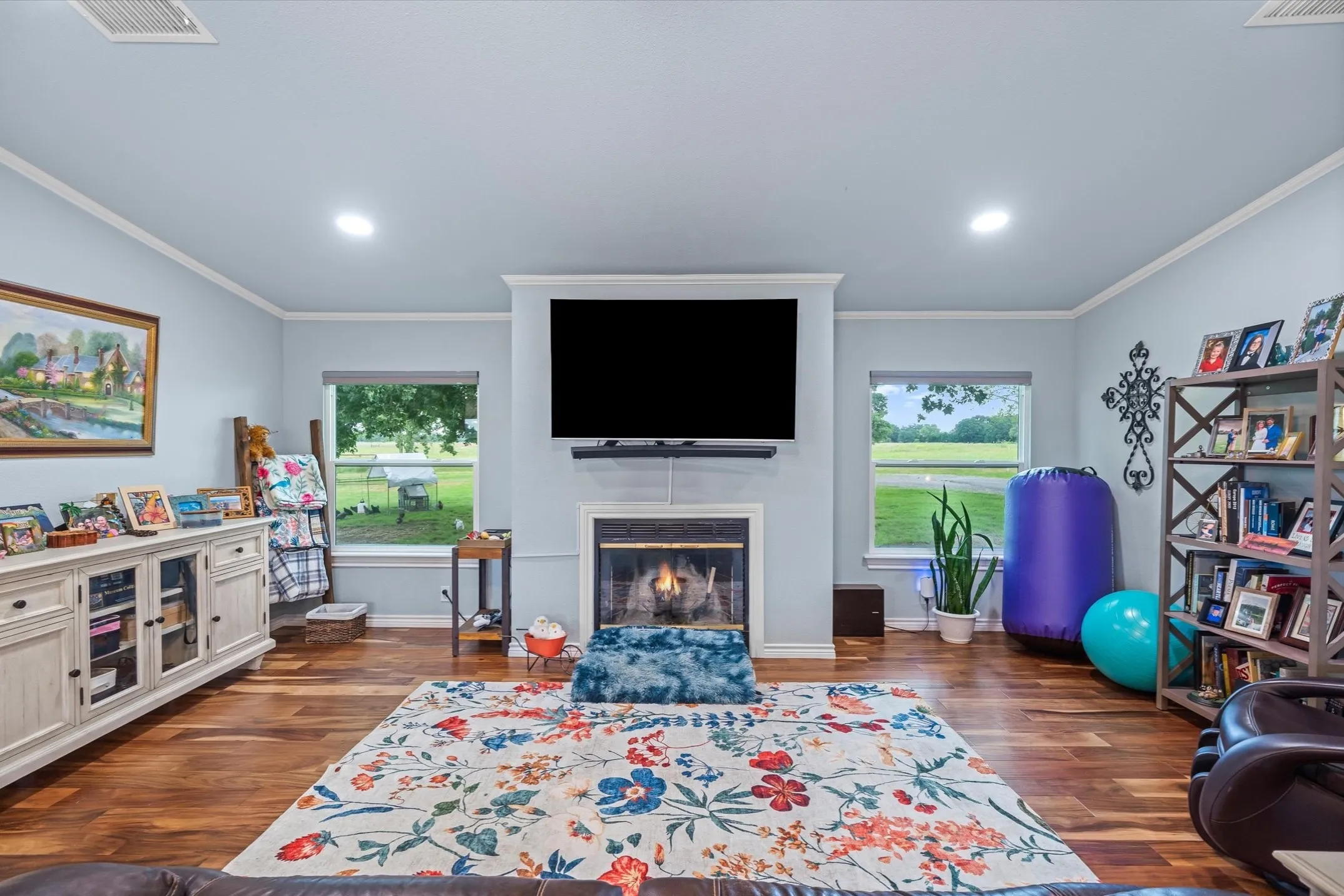 Single Family Residence For Sale in Van Zandt County , 2364 VZ County Road 2128, Wills Point, Texas 75169, 4 Bedroom, 3 Bathroom, 2 Garage spaces, 3,756 Sqft, built in 1997, mls#21288681, Real Estate Agent in Wills Point, Homes For Sale in Van Zandt county, Homes For Sale in Wills Point, Realtor in Wills Point Texas, Real Estate Brokerage Independent Realty Texas, Luminita Cordes Realtor
