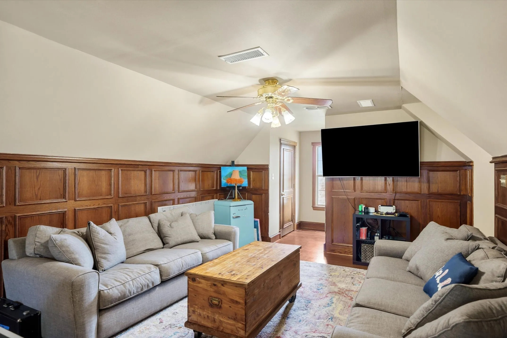 Single Family Residence For Sale in Van Zandt County , 2364 VZ County Road 2128, Wills Point, Texas 75169, 4 Bedroom, 3 Bathroom, 2 Garage spaces, 3,756 Sqft, built in 1997, mls#21288681, Real Estate Agent in Wills Point, Homes For Sale in Van Zandt county, Homes For Sale in Wills Point, Realtor in Wills Point Texas, Real Estate Brokerage Independent Realty Texas, Luminita Cordes Realtor