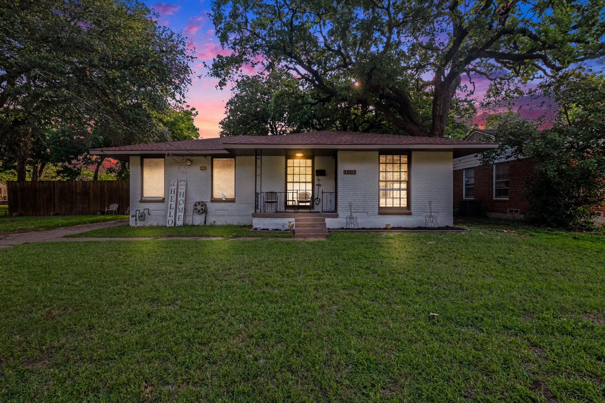 Single Family Residence For Sale in Dallas County , 1003 Ash Street, Irving, Texas 75060, 4 Bedroom, 3 Bathroom, Garage spaces, 1,584 Sqft, built in 1950, mls#21289658, Real Estate Agent in Irving, Homes For Sale in Dallas county, Homes For Sale in Irving, Realtor in Irving Texas, Real Estate Brokerage Independent Realty Texas, Luminita Cordes Realtor