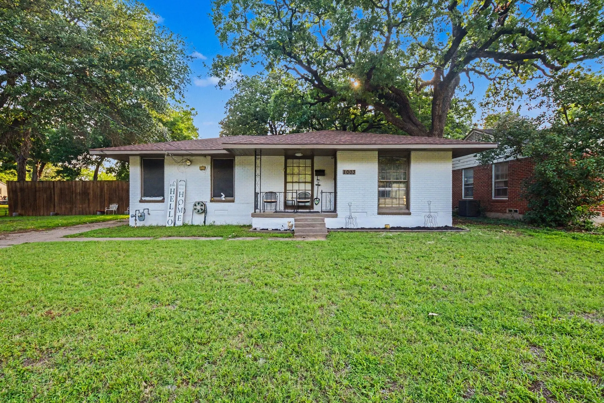 Single Family Residence For Sale in Dallas County , 1003 Ash Street, Irving, Texas 75060, 4 Bedroom, 3 Bathroom, Garage spaces, 1,584 Sqft, built in 1950, mls#21289658, Real Estate Agent in Irving, Homes For Sale in Dallas county, Homes For Sale in Irving, Realtor in Irving Texas, Real Estate Brokerage Independent Realty Texas, Luminita Cordes Realtor