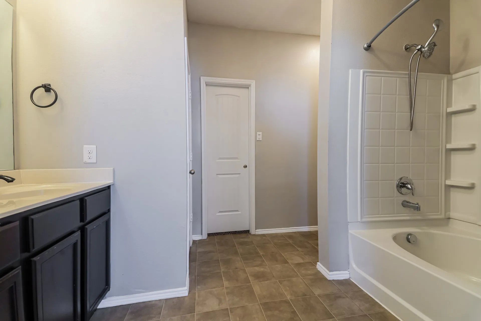Single Family Residence For Sale in Denton County , 9109 Cranston Court, Providence Village, Texas 76227, 3 Bedroom, 2 Bathroom, 2 Garage spaces, 1,660 Sqft, built in 2013, mls#21284042, Real Estate Agent in Providence Village, Homes For Sale in Denton county, Homes For Sale in Providence Village, Realtor in Providence Village Texas, Real Estate Brokerage Independent Realty Texas, Luminita Cordes Realtor