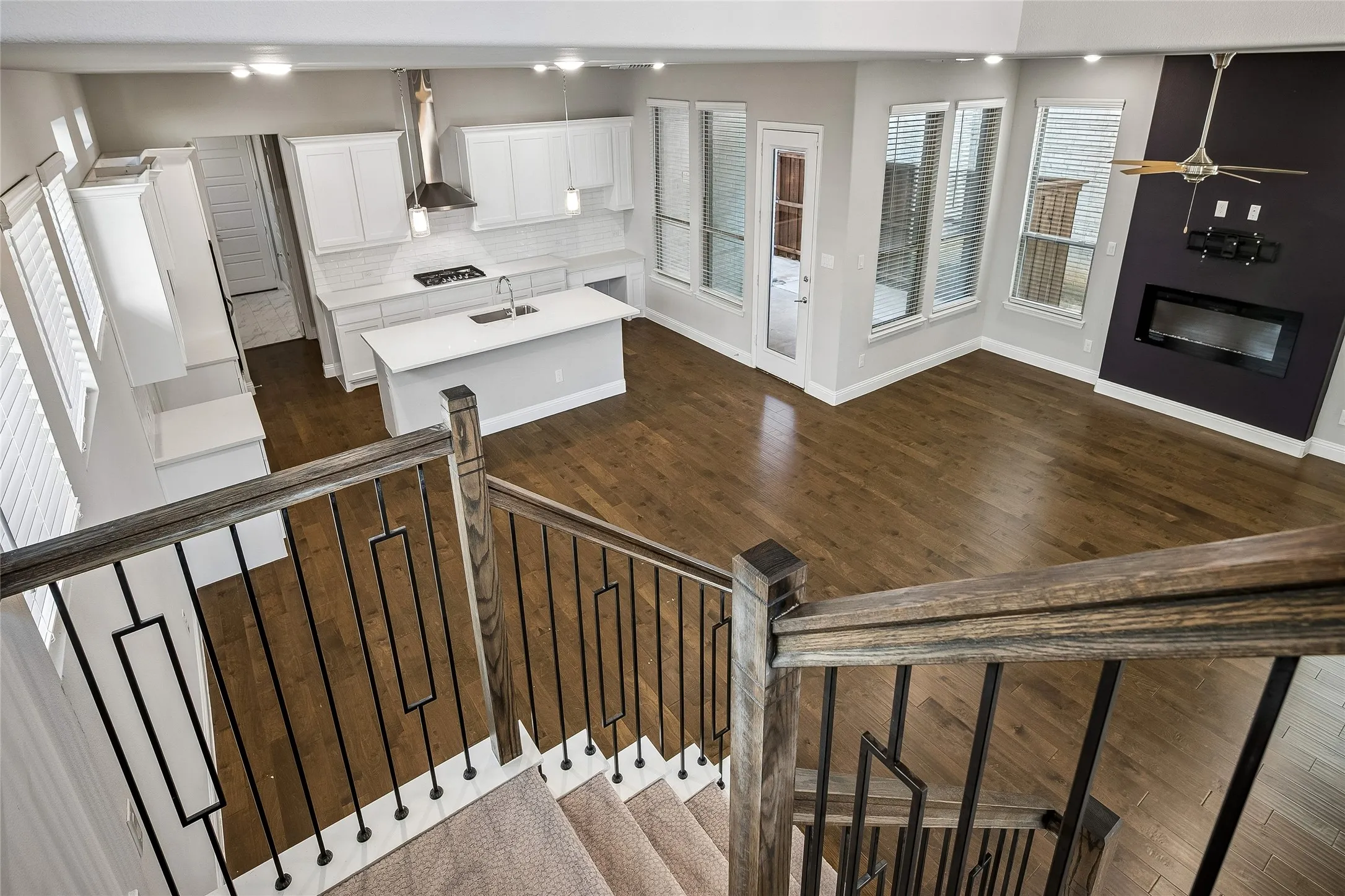 Single Family Residence For Sale in Collin County , 4862 Campbell Cove, Fairview, Texas 75069, 3 Bedroom, 3 Bathroom, 2 Garage spaces, 2,855 Sqft, built in 2021, mls#21283768, Real Estate Agent in Fairview, Homes For Sale in Collin county, Homes For Sale in Fairview, Realtor in Fairview Texas, Real Estate Brokerage Independent Realty Texas, Luminita Cordes Realtor