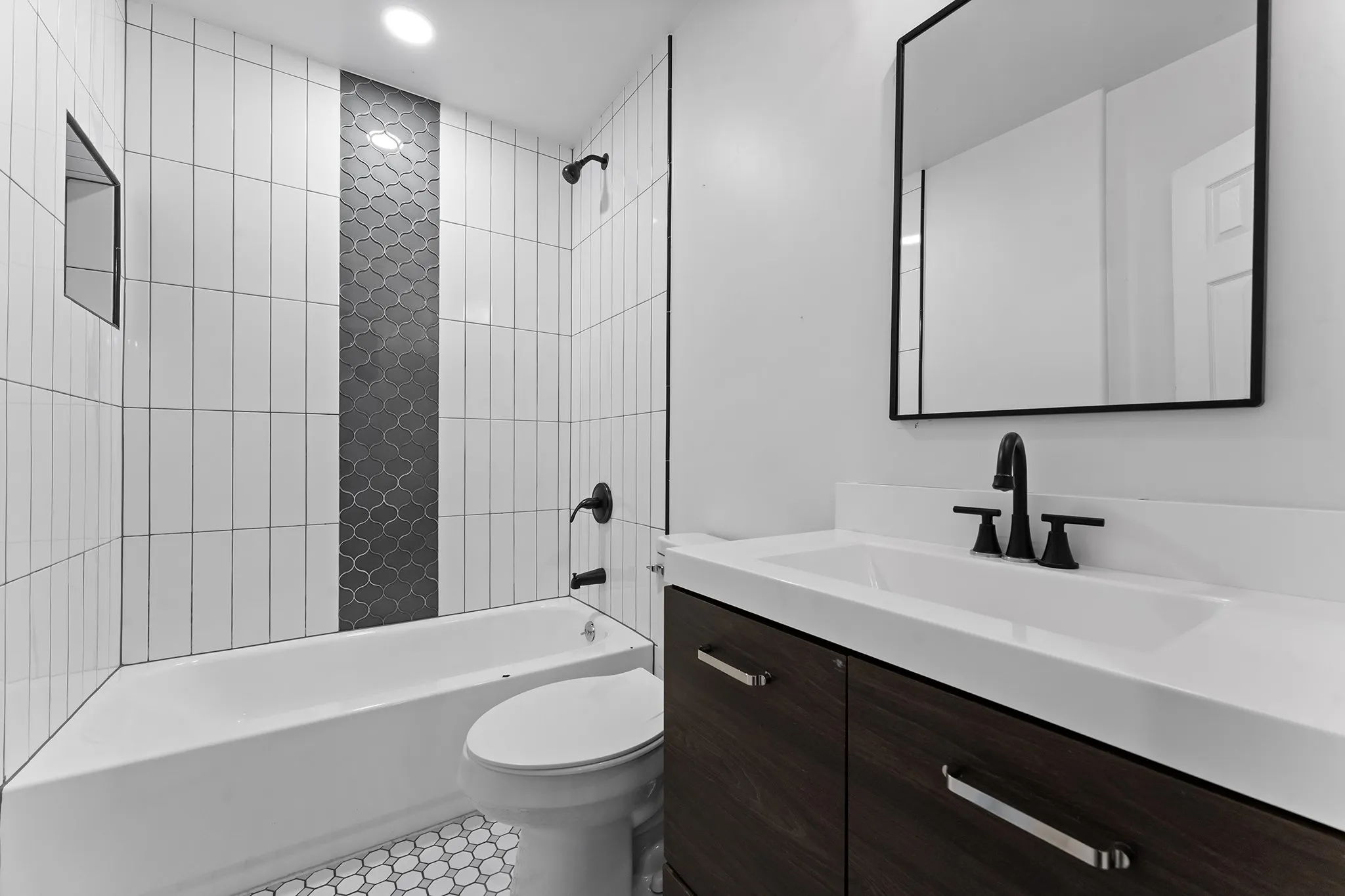 Single Family Residence For Rent in Dallas County , 3806 Castle Hills Drive, Dallas, Texas 75241, 4 Bedroom, 2 Bathroom, Garage spaces, 1,422 Sqft, built in 1958, mls#21289696, Real Estate Agent in Dallas, Homes For Rent in Dallas county, Homes For Rent in Dallas, Realtor in Dallas Texas, Real Estate Brokerage Independent Realty Texas, Luminita Cordes Realtor