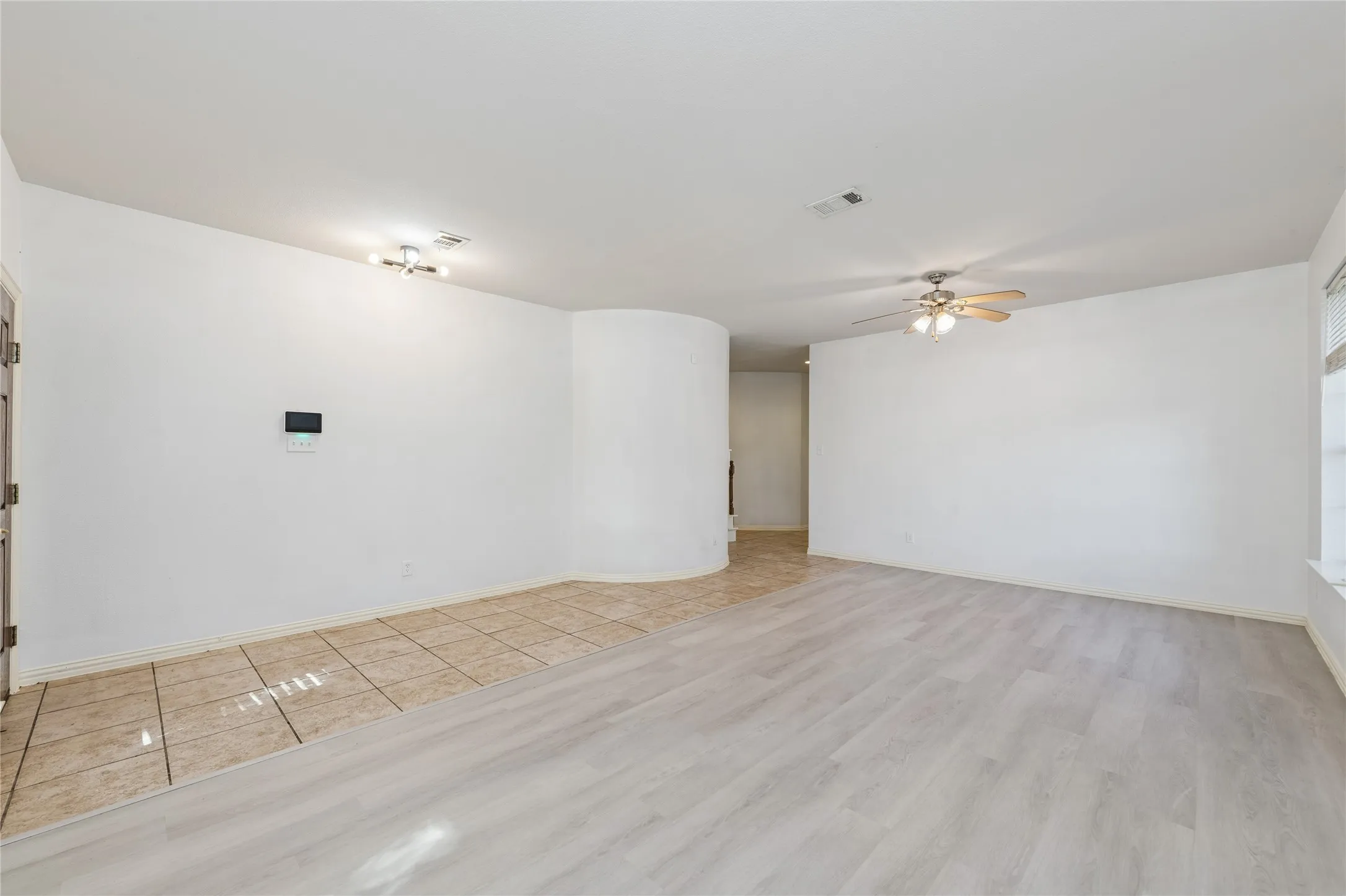 Single Family Residence For Sale in Dallas County , 4921 Kingfisher Lane, Mesquite, Texas 75181, 5 Bedroom, 4 Bathroom, 2 Garage spaces, 3,140 Sqft, built in 2002, mls#21289712, Real Estate Agent in Mesquite, Homes For Sale in Dallas county, Homes For Sale in Mesquite, Realtor in Mesquite Texas, Real Estate Brokerage Independent Realty Texas, Luminita Cordes Realtor