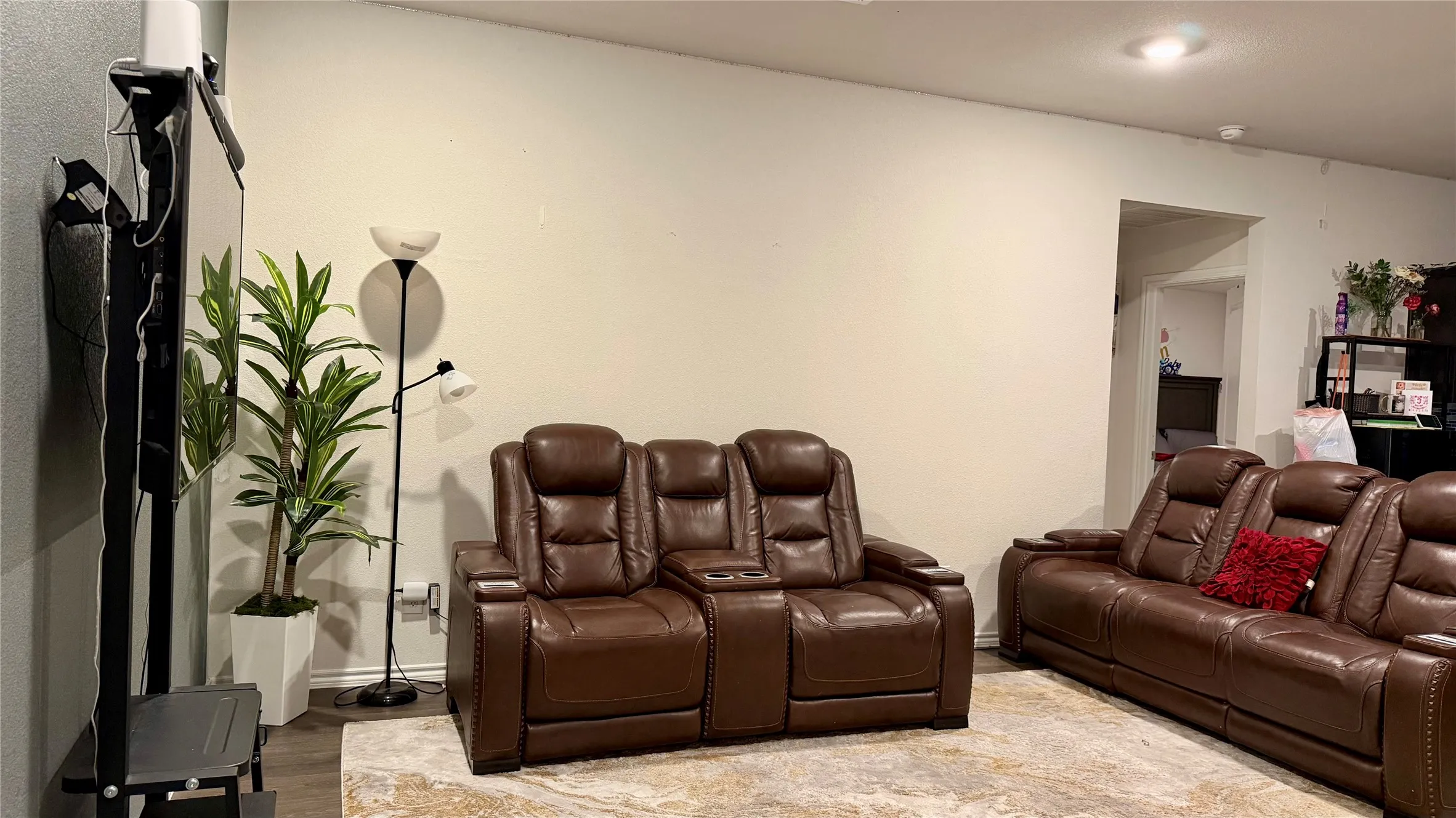 Single Family Residence For Sale in Kaufman County , 1085 Old Oaks Drive, Forney, Texas 75126, 3 Bedroom, 2 Bathroom, 2 Garage spaces, 1,492 Sqft, built in 2022, mls#21288260, Real Estate Agent in Forney, Homes For Sale in Kaufman county, Homes For Sale in Forney, Realtor in Forney Texas, Real Estate Brokerage Independent Realty Texas, Luminita Cordes Realtor